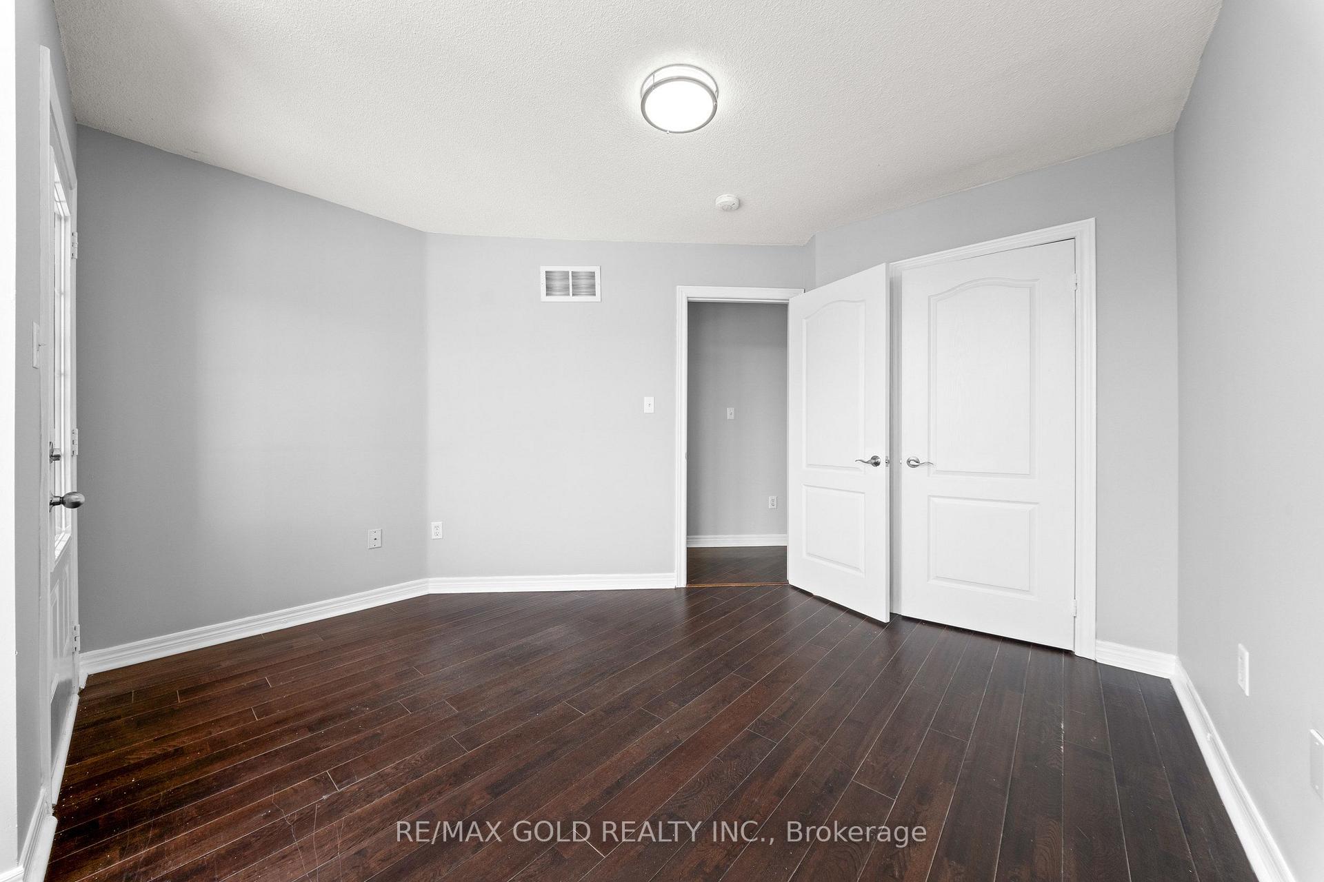 Photo 38 of 54 Blazing Star Drive, Brampton, Sandringham-Wellington — HOMEH