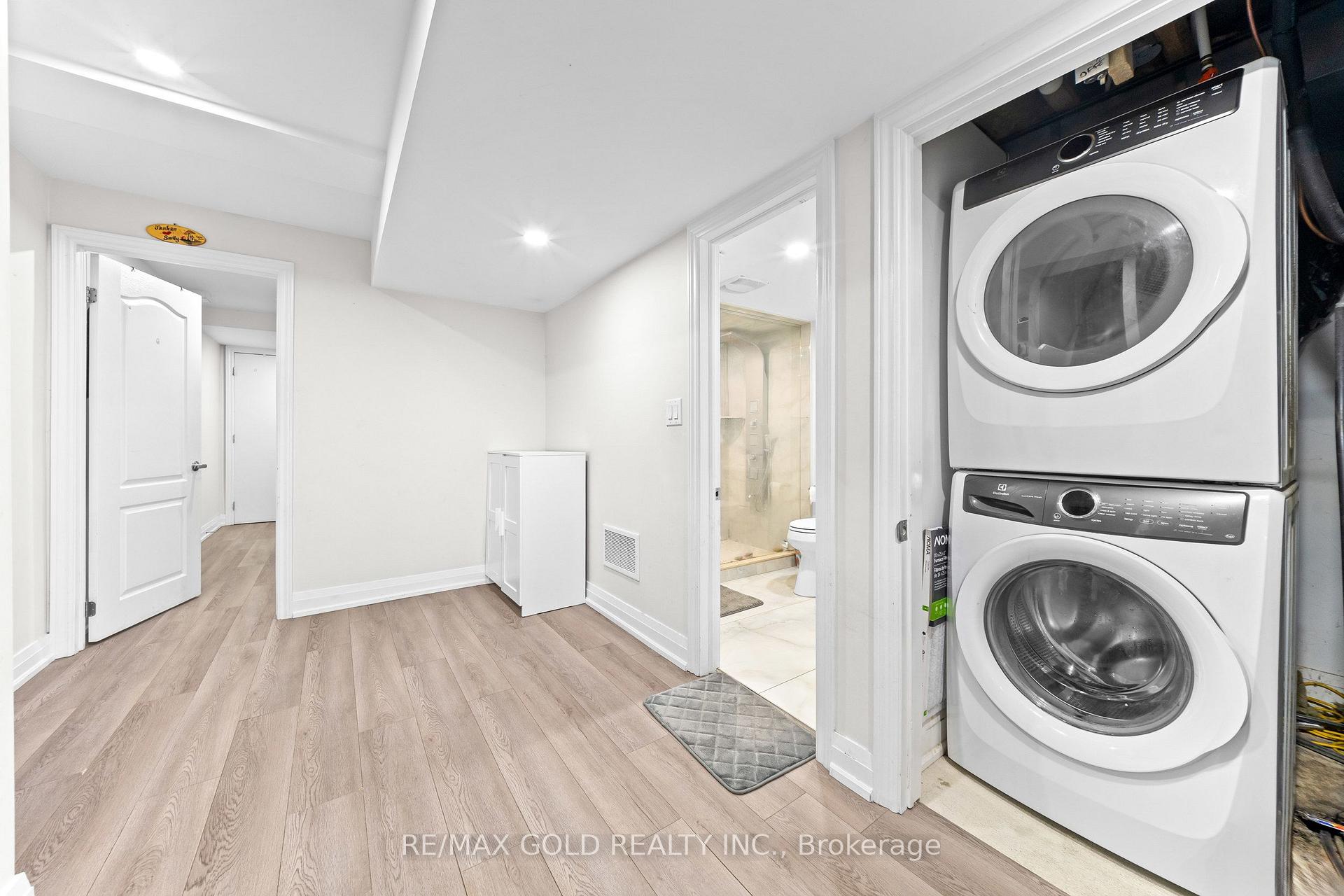Photo 46 of 54 Blazing Star Drive, Brampton, Sandringham-Wellington — HOMEH