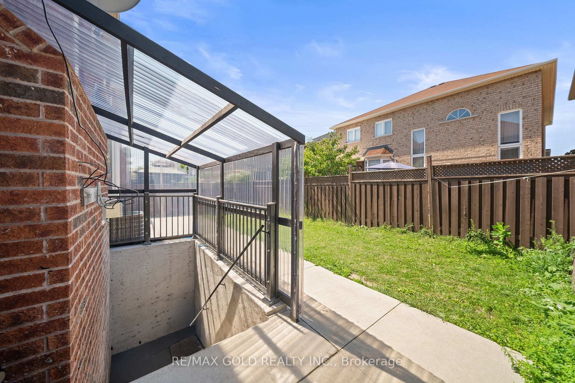 Photo 48 of 54 Blazing Star Drive, Brampton, Sandringham-Wellington — HOMEH