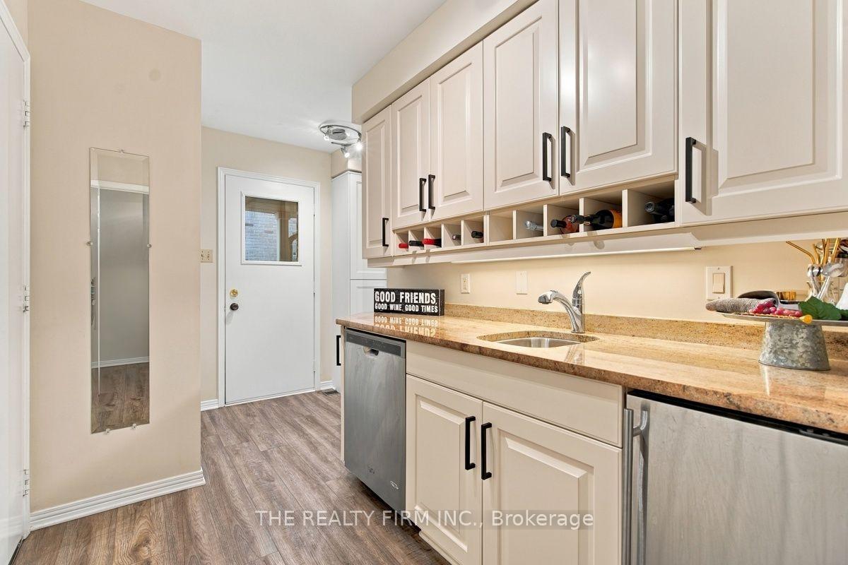 Photo 13 of 11 Somerset Crescent, London, South K — HOMEH