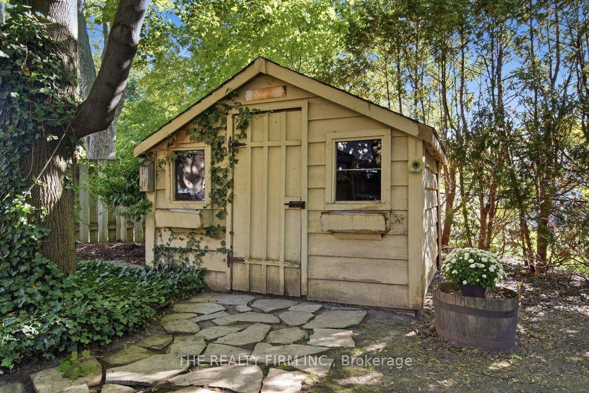 Photo 38 of 11 Somerset Crescent, London, South K — HOMEH