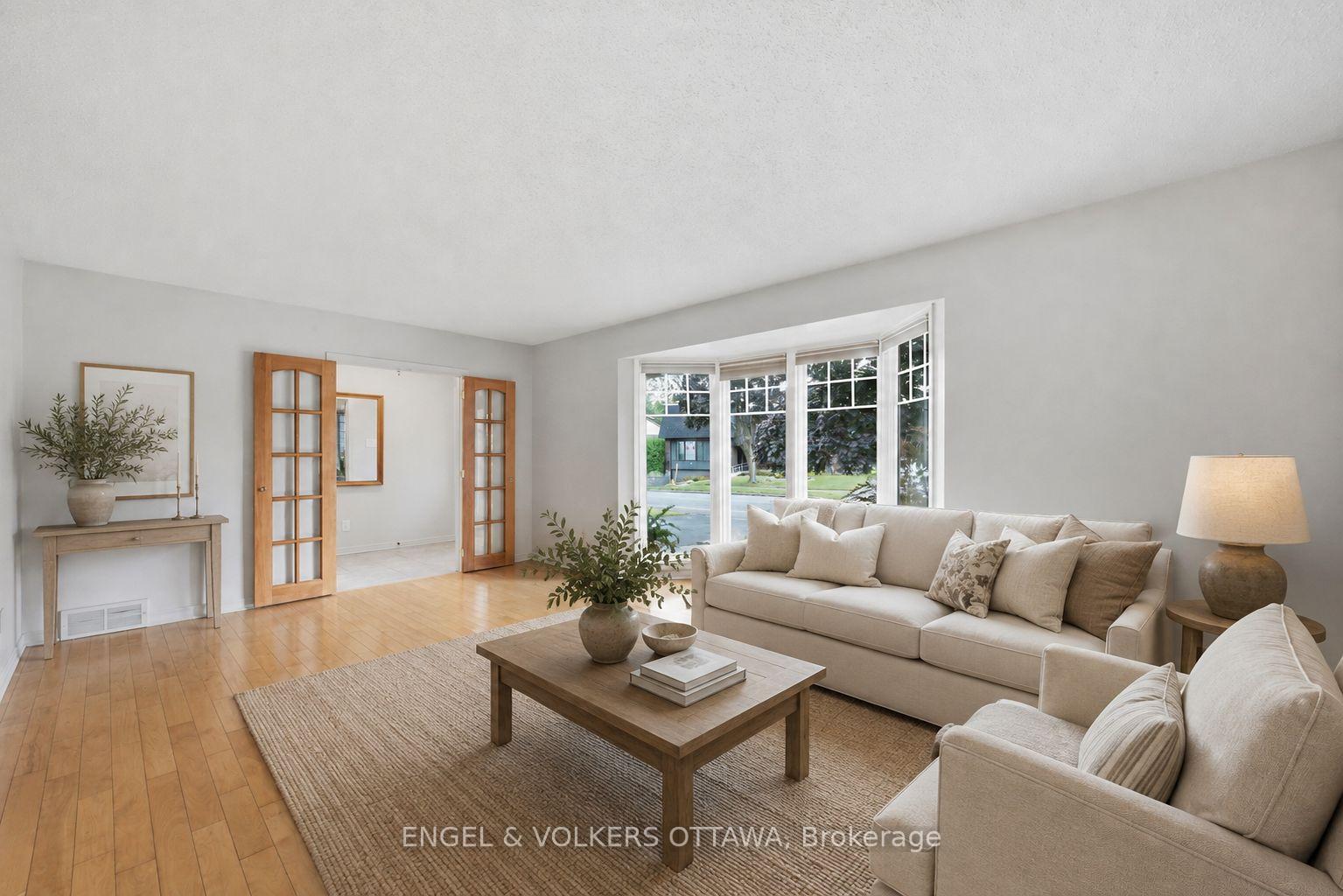Photo 4 of 885 Plante Drive, Ottawa, Hunt Club/Western Community — HOMEH