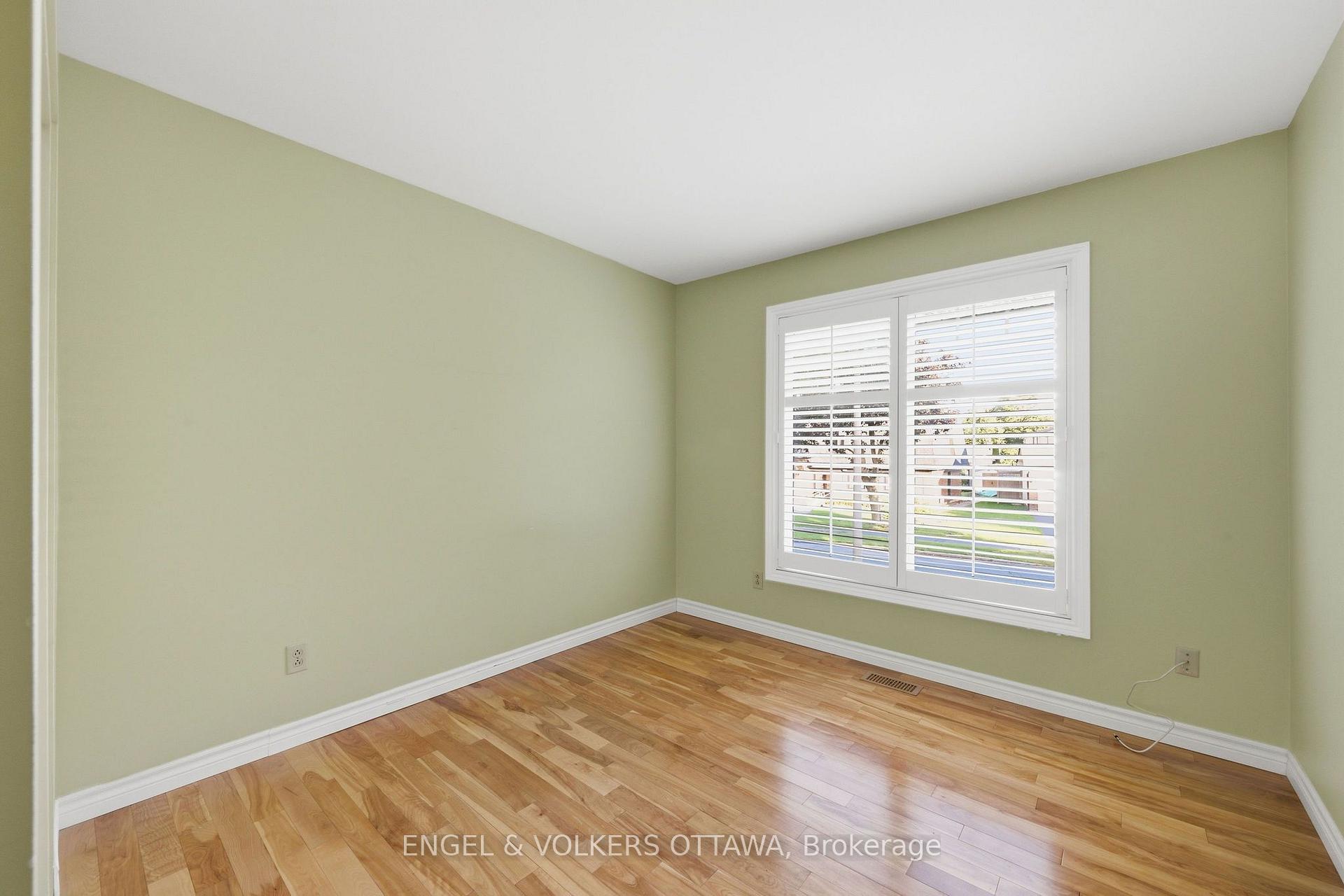 Photo 25 of 885 Plante Drive, Ottawa, Hunt Club/Western Community — HOMEH