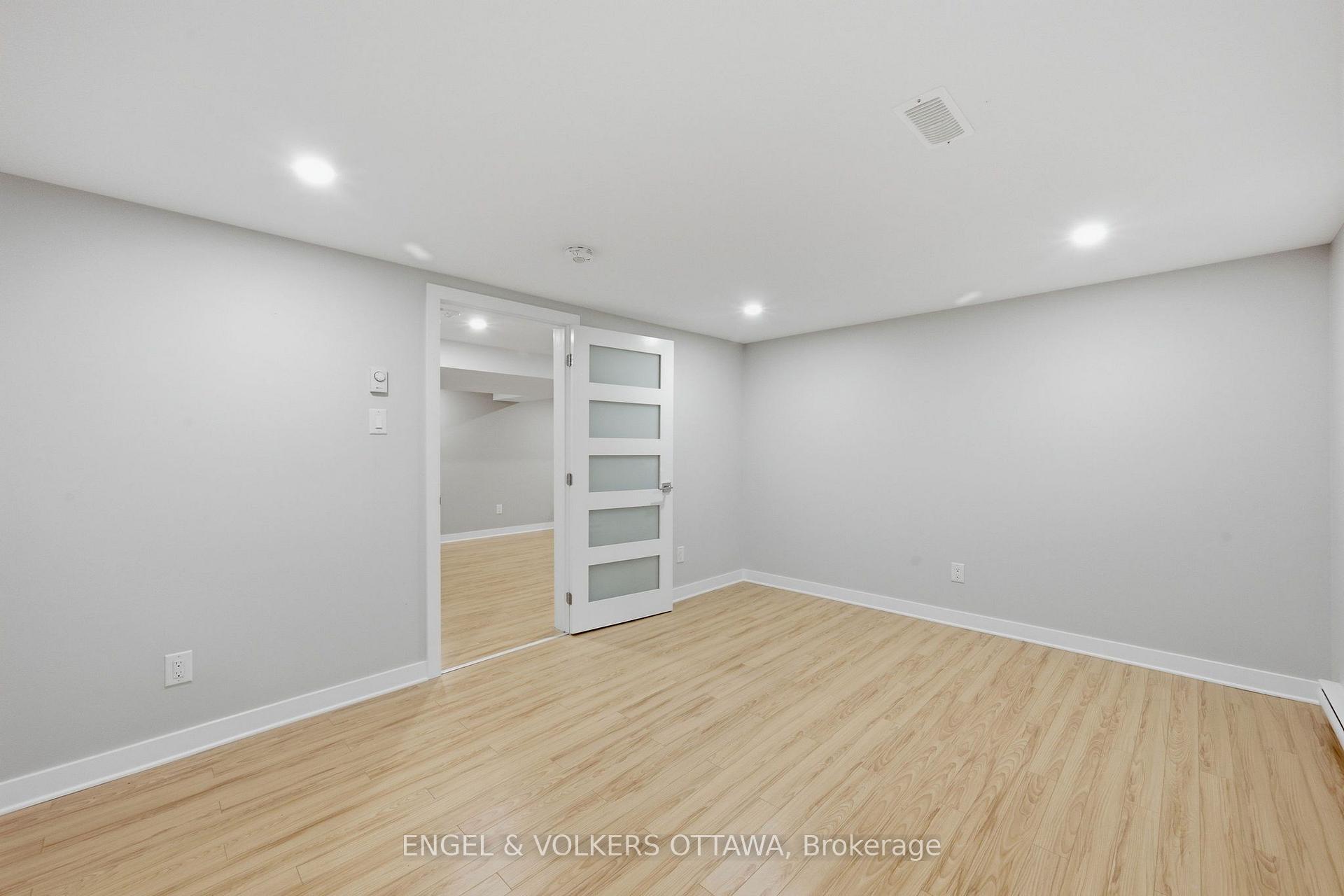 Photo 33 of 885 Plante Drive, Ottawa, Hunt Club/Western Community — HOMEH