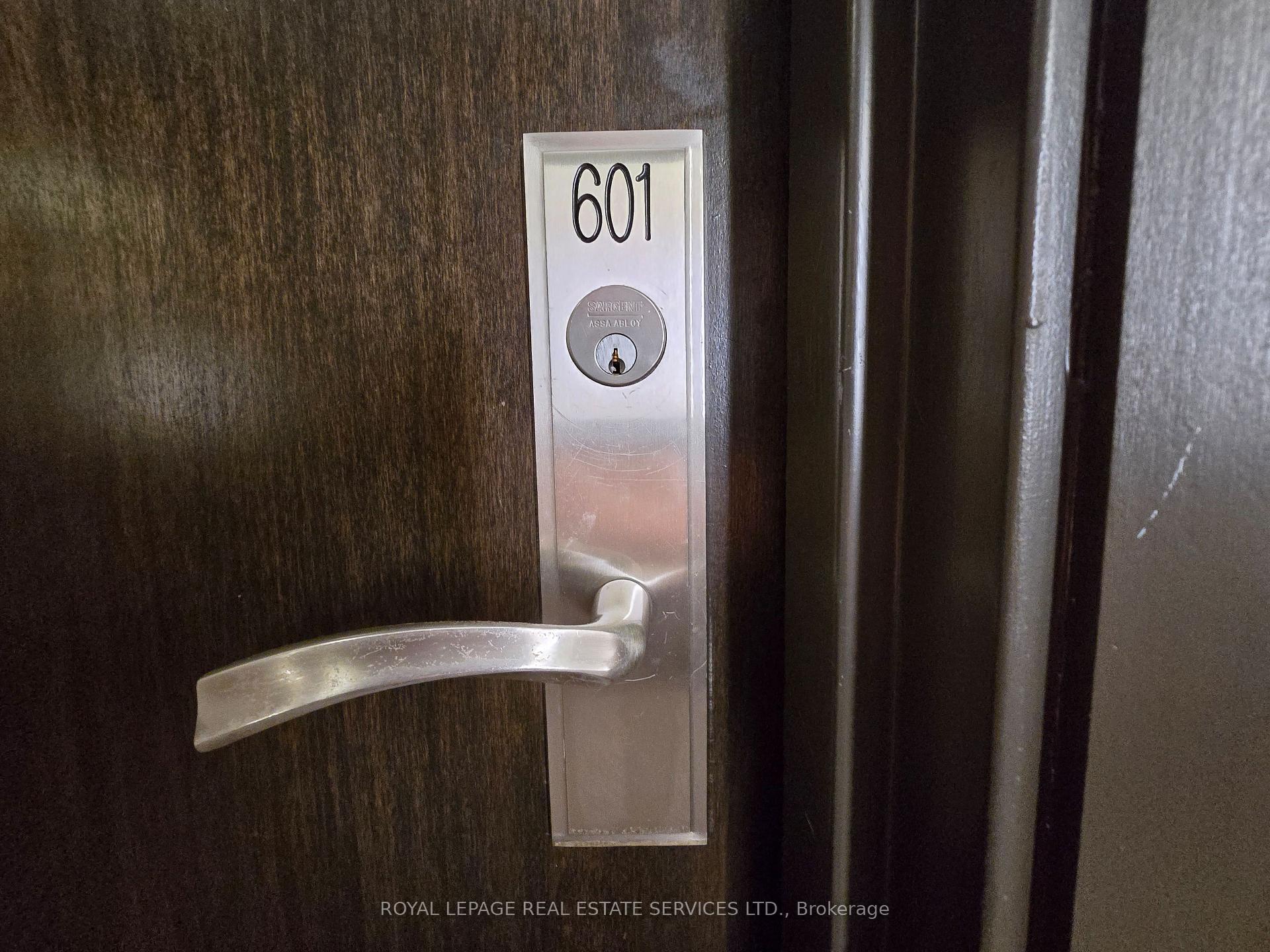 Photo 5 of Unit 601, 840 Queens Plate Drive, Etobicoke, West Humber-Clairville — HOMEH
