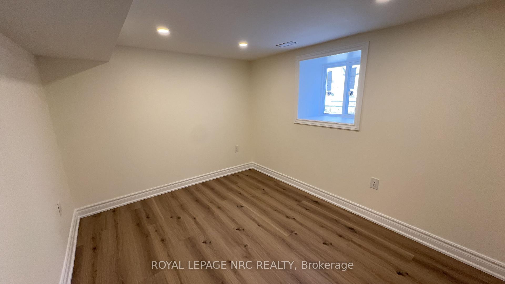 Photo 17 of 4677 Crysler Avenue, Niagara Falls, Downtown — HOMEH