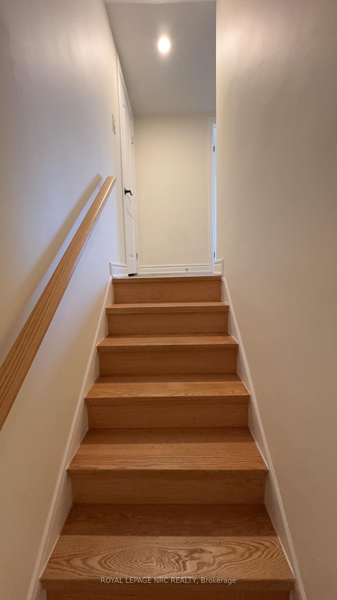 Photo 23 of 4677 Crysler Avenue, Niagara Falls, Downtown — HOMEH
