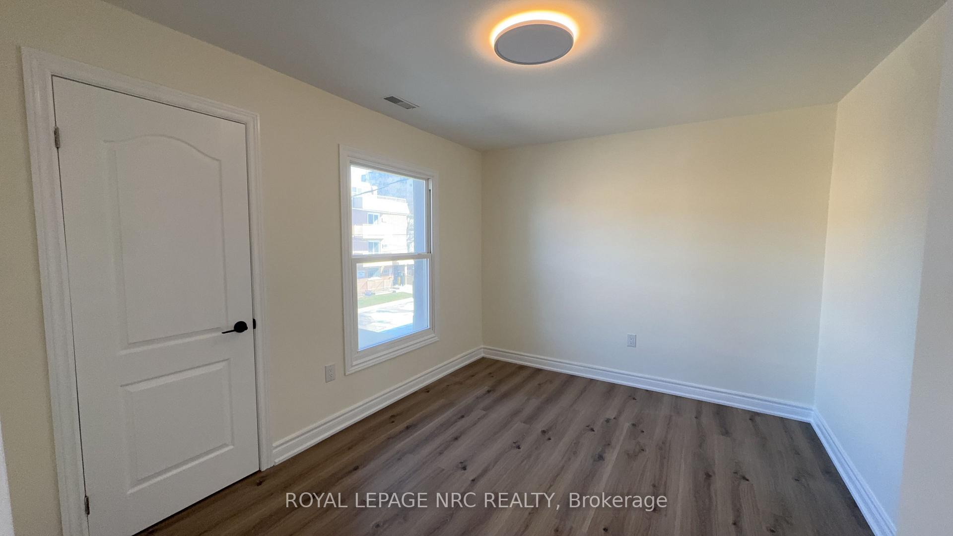 Photo 24 of 4677 Crysler Avenue, Niagara Falls, Downtown — HOMEH