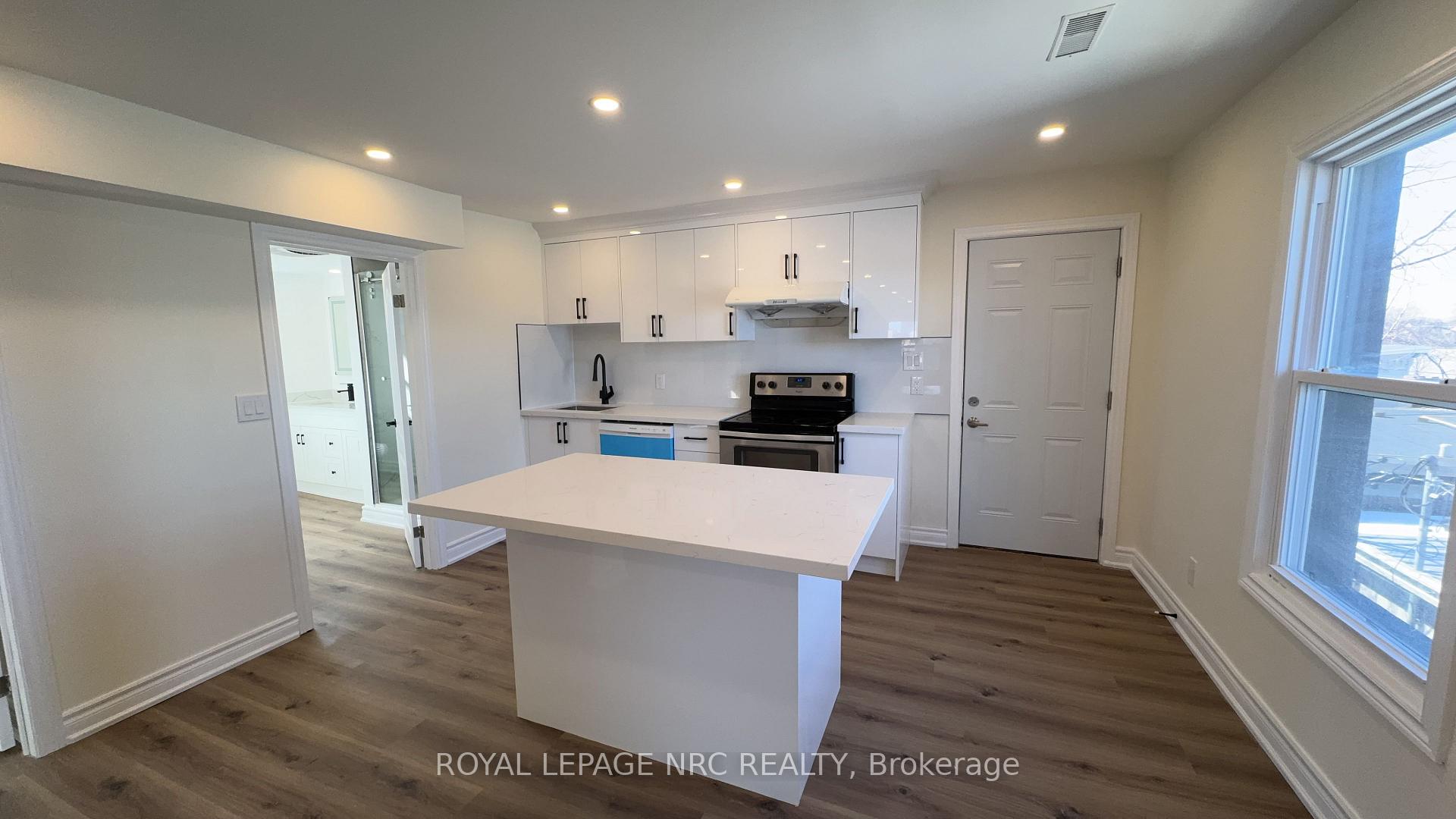 Photo 31 of 4677 Crysler Avenue, Niagara Falls, Downtown — HOMEH