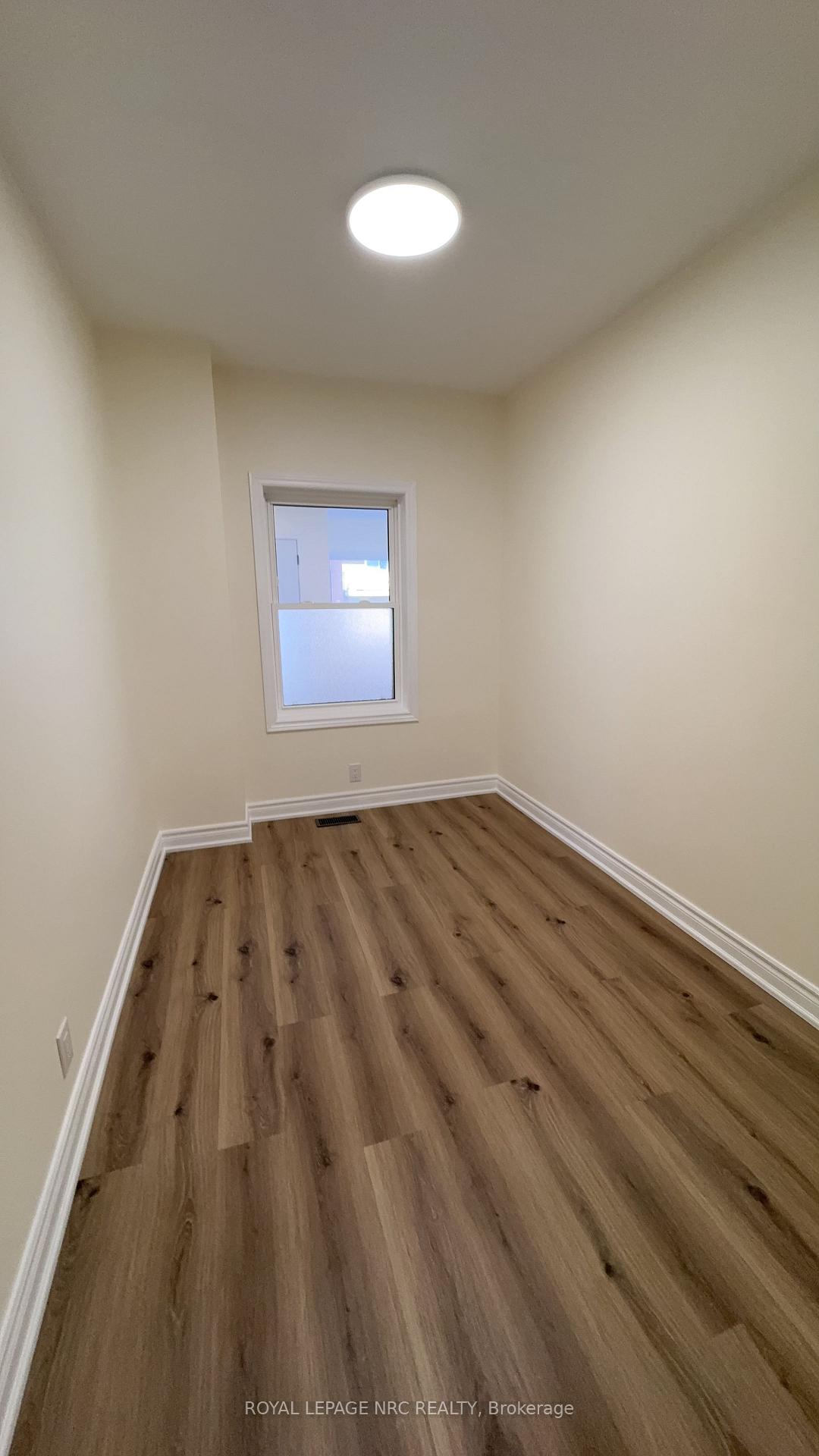 Photo 42 of 4677 Crysler Avenue, Niagara Falls, Downtown — HOMEH