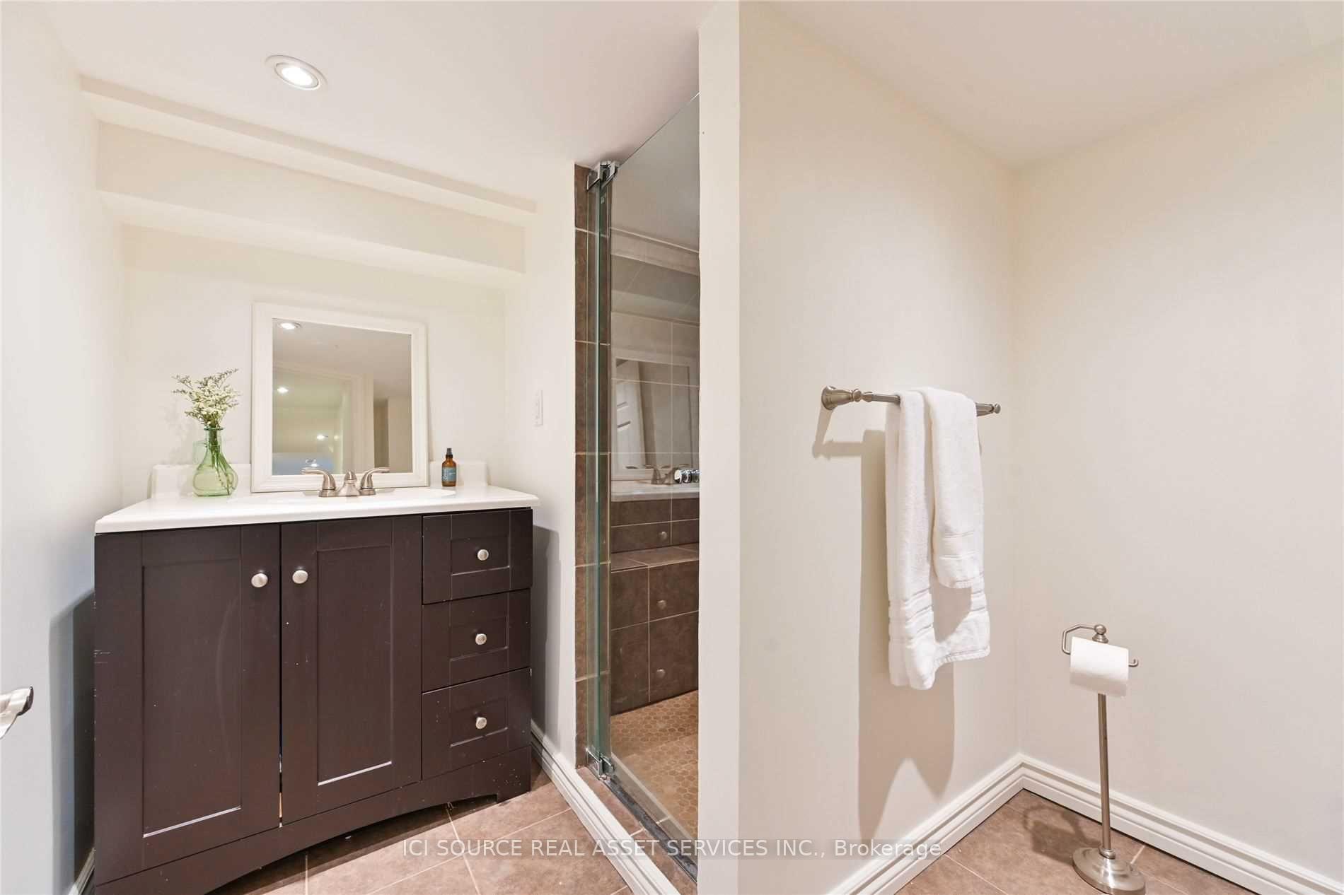 Photo 2 of Unit Lower, 25 Mann Avenue, Toronto, Mount Pleasant East — HOMEH