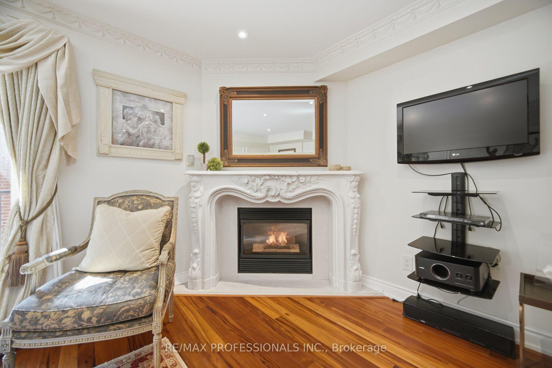 Photo 8 of Unit 10, 228 St George Street, Toronto, The Annex — HOMEH