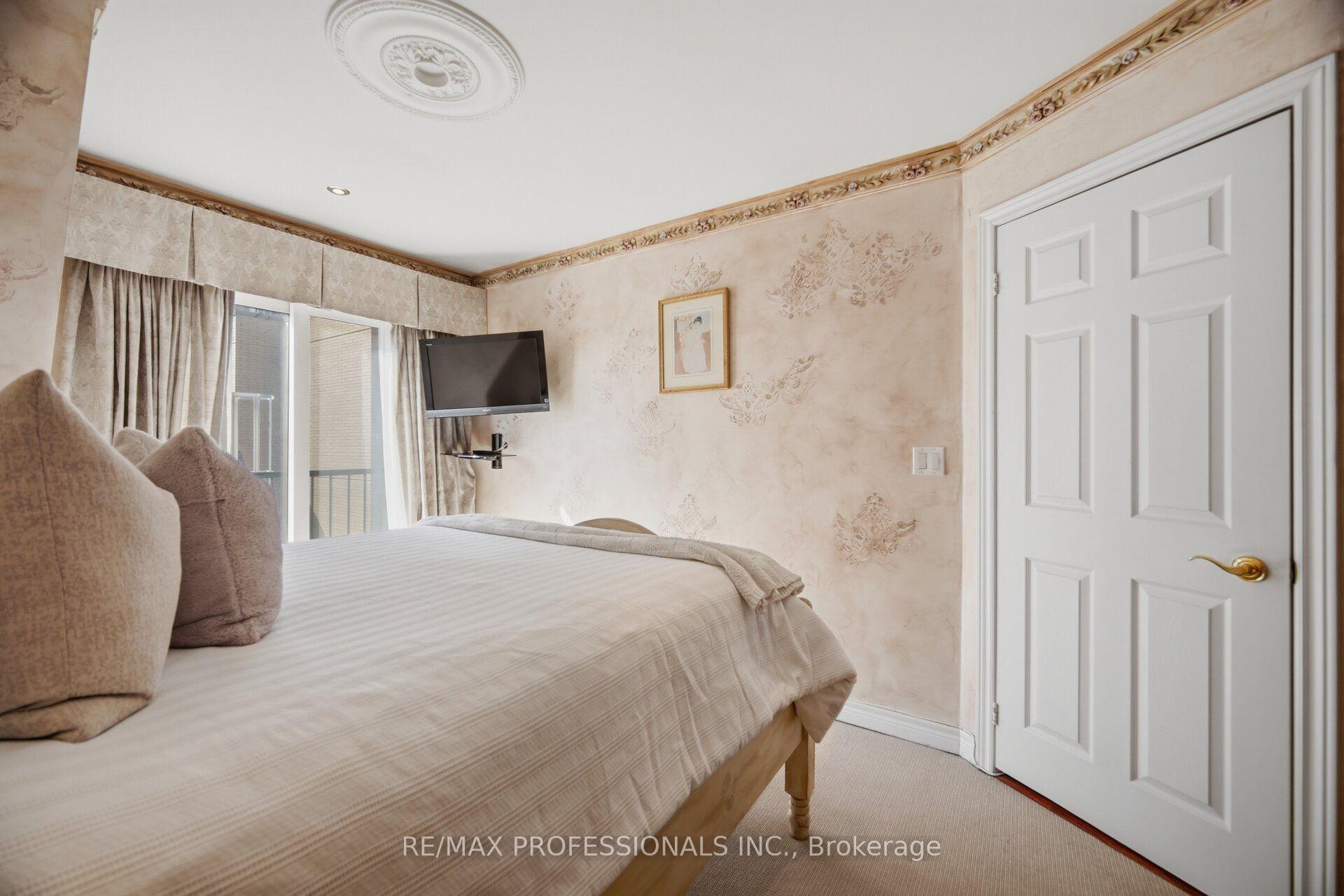 Photo 22 of Unit 10, 228 St George Street, Toronto, The Annex — HOMEH