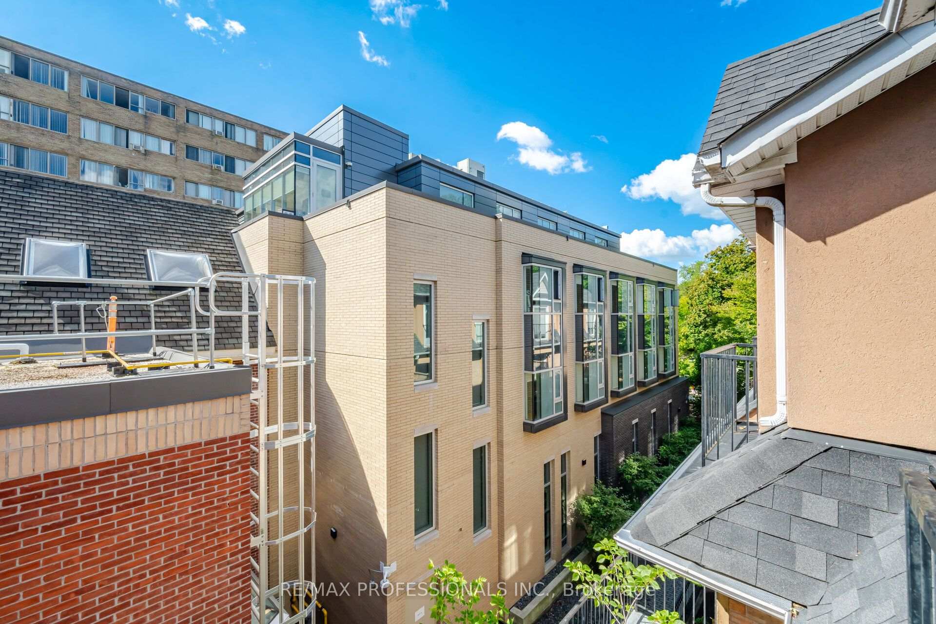 Photo 26 of Unit 10, 228 St George Street, Toronto, The Annex — HOMEH
