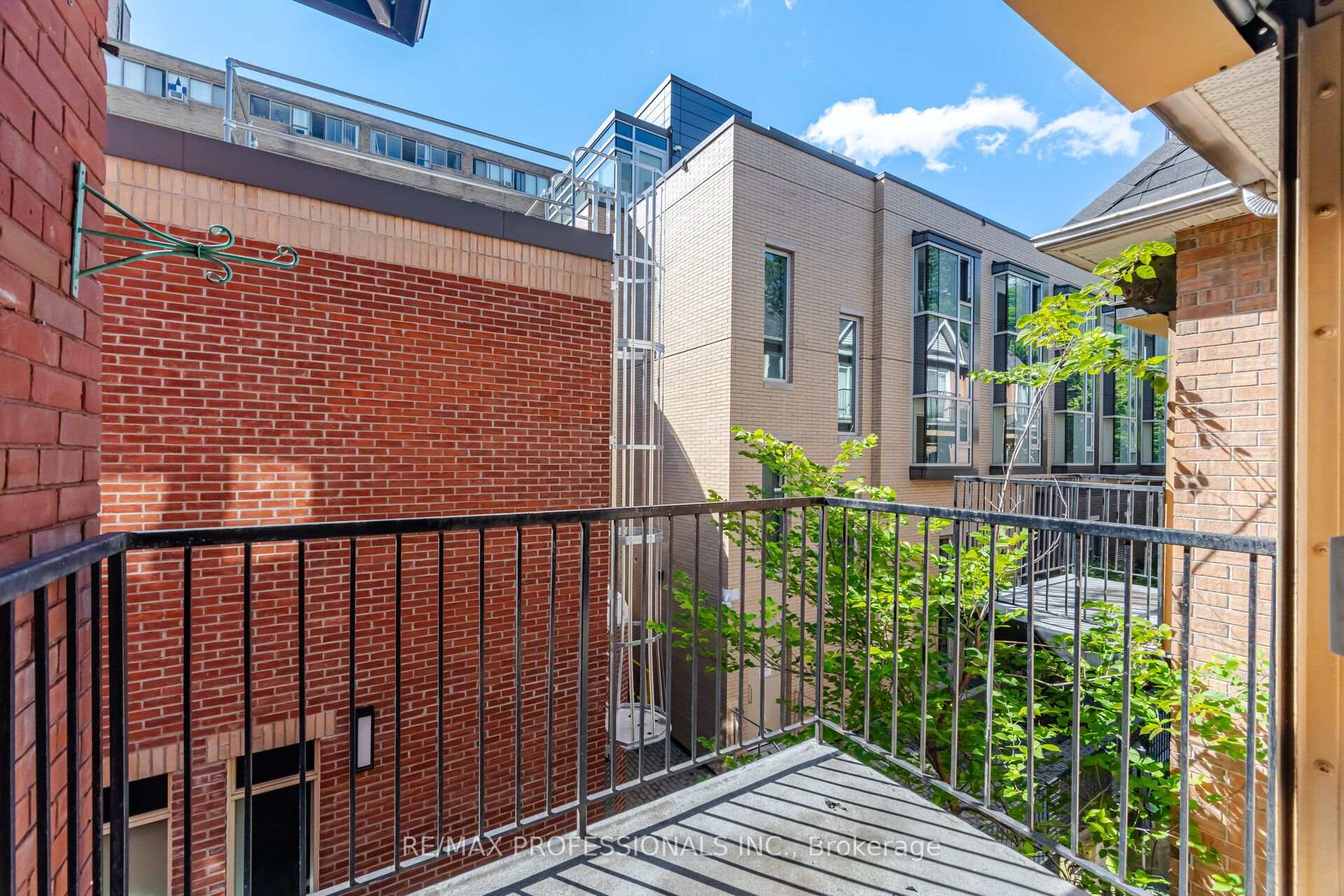 Photo 32 of Unit 10, 228 St George Street, Toronto, The Annex — HOMEH