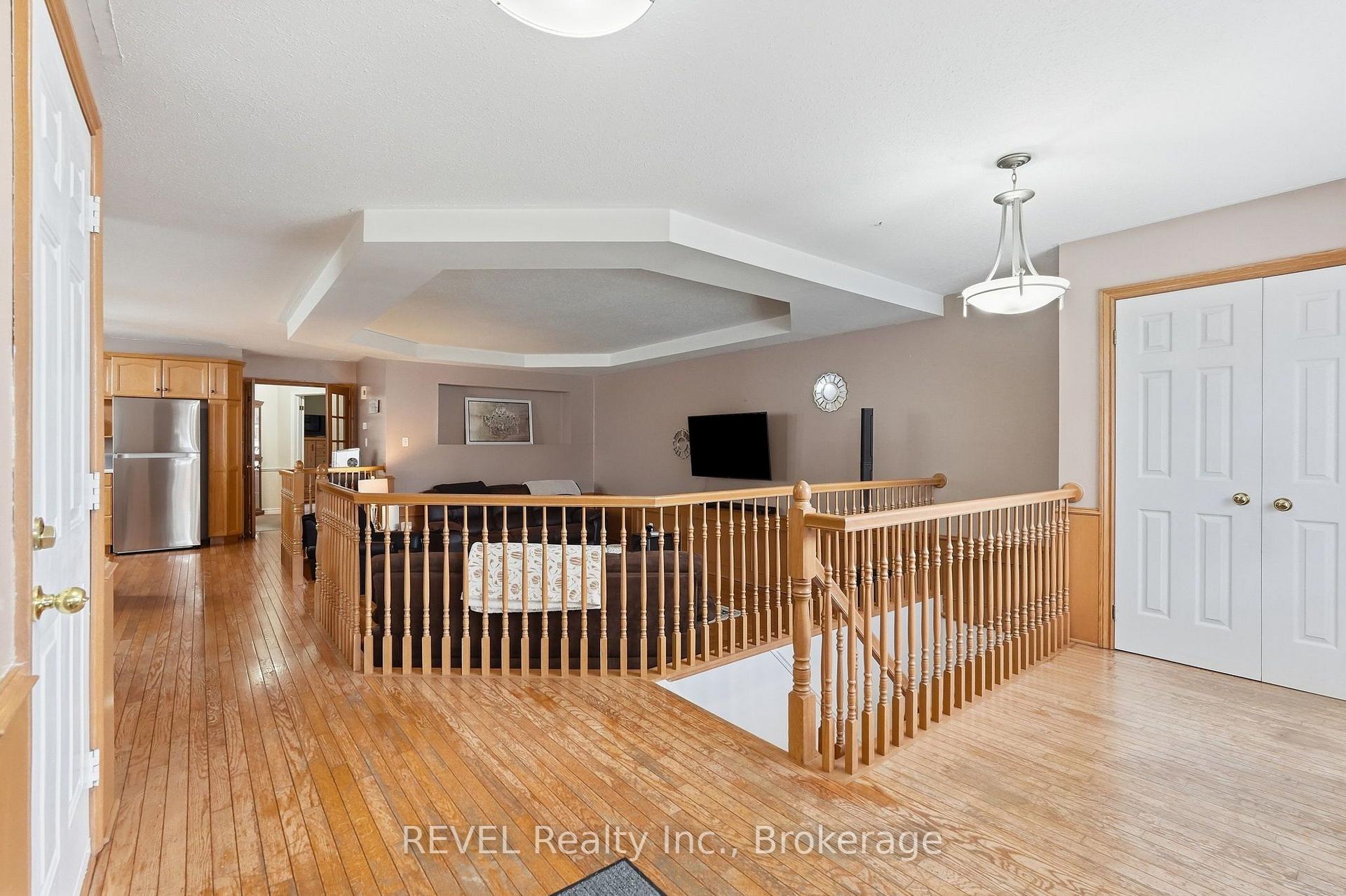 Photo 4 of 3 Ormond Street N, Thorold, Thorold Downtown — HOMEH