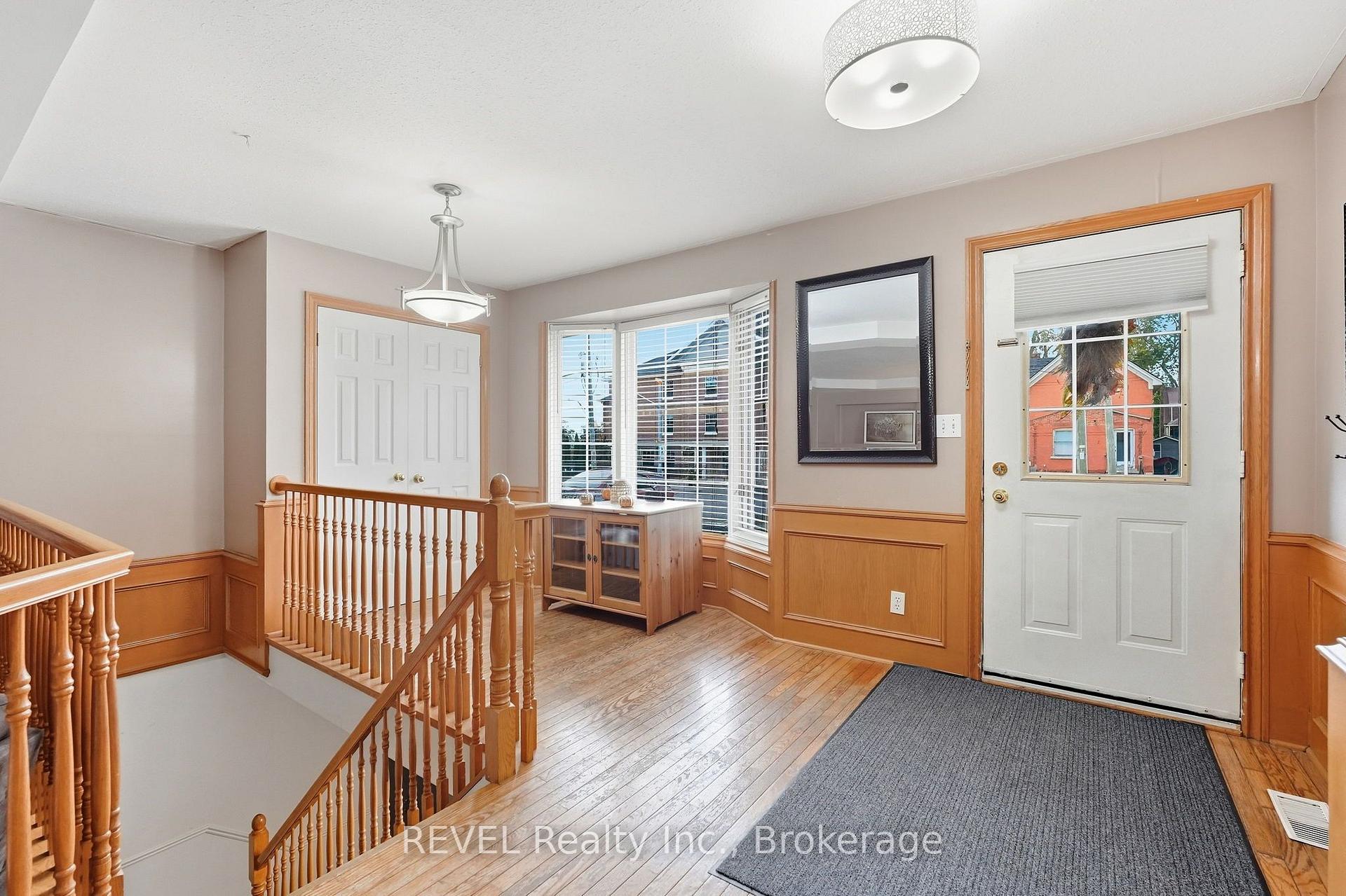Photo 5 of 3 Ormond Street N, Thorold, Thorold Downtown — HOMEH
