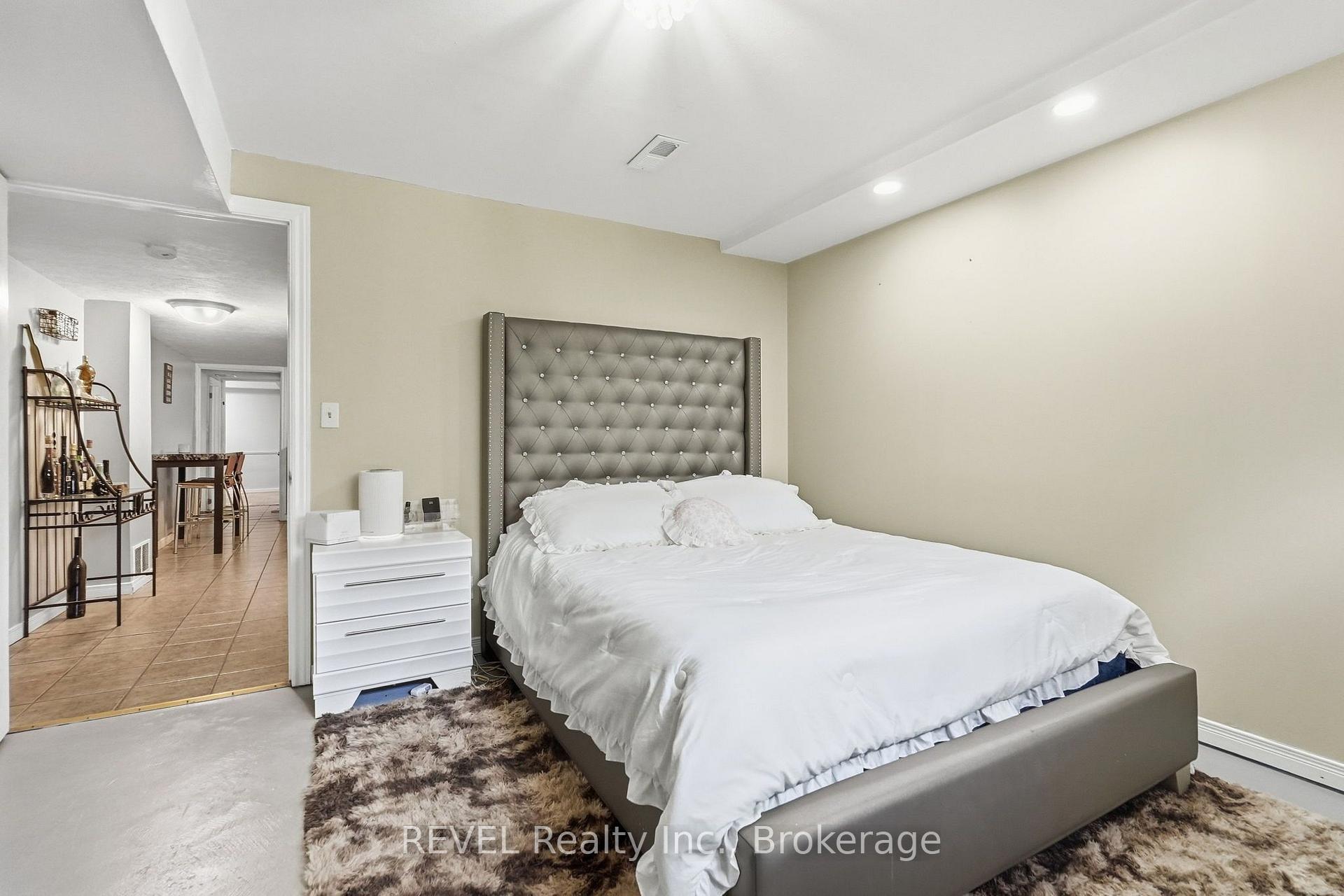 Photo 37 of 3 Ormond Street N, Thorold, Thorold Downtown — HOMEH