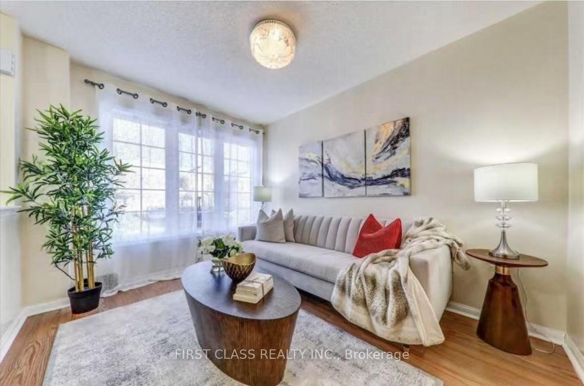 Photo 4 of 45 Cheetah Crescent, Scarborough, Rouge — HOMEH