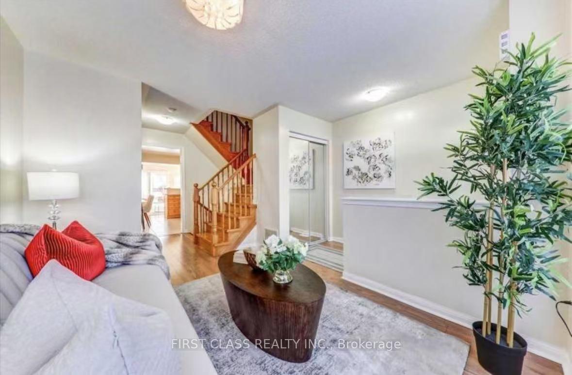 Photo 5 of 45 Cheetah Crescent, Scarborough, Rouge — HOMEH