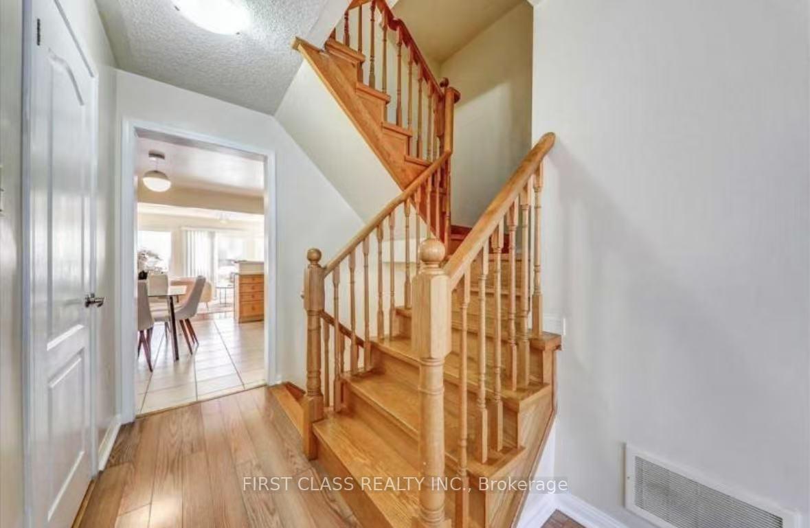 Photo 6 of 45 Cheetah Crescent, Scarborough, Rouge — HOMEH