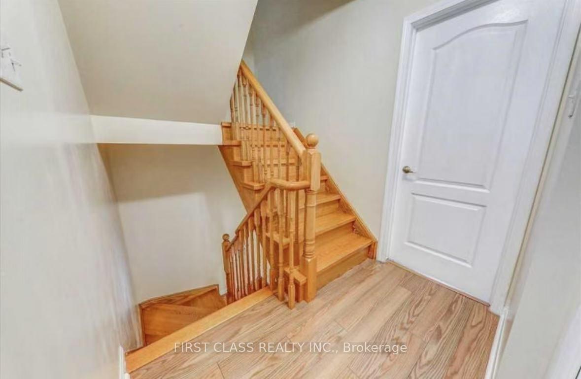 Photo 13 of 45 Cheetah Crescent, Scarborough, Rouge — HOMEH