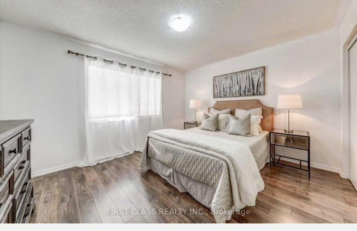 Photo 14 of 45 Cheetah Crescent, Scarborough, Rouge — HOMEH