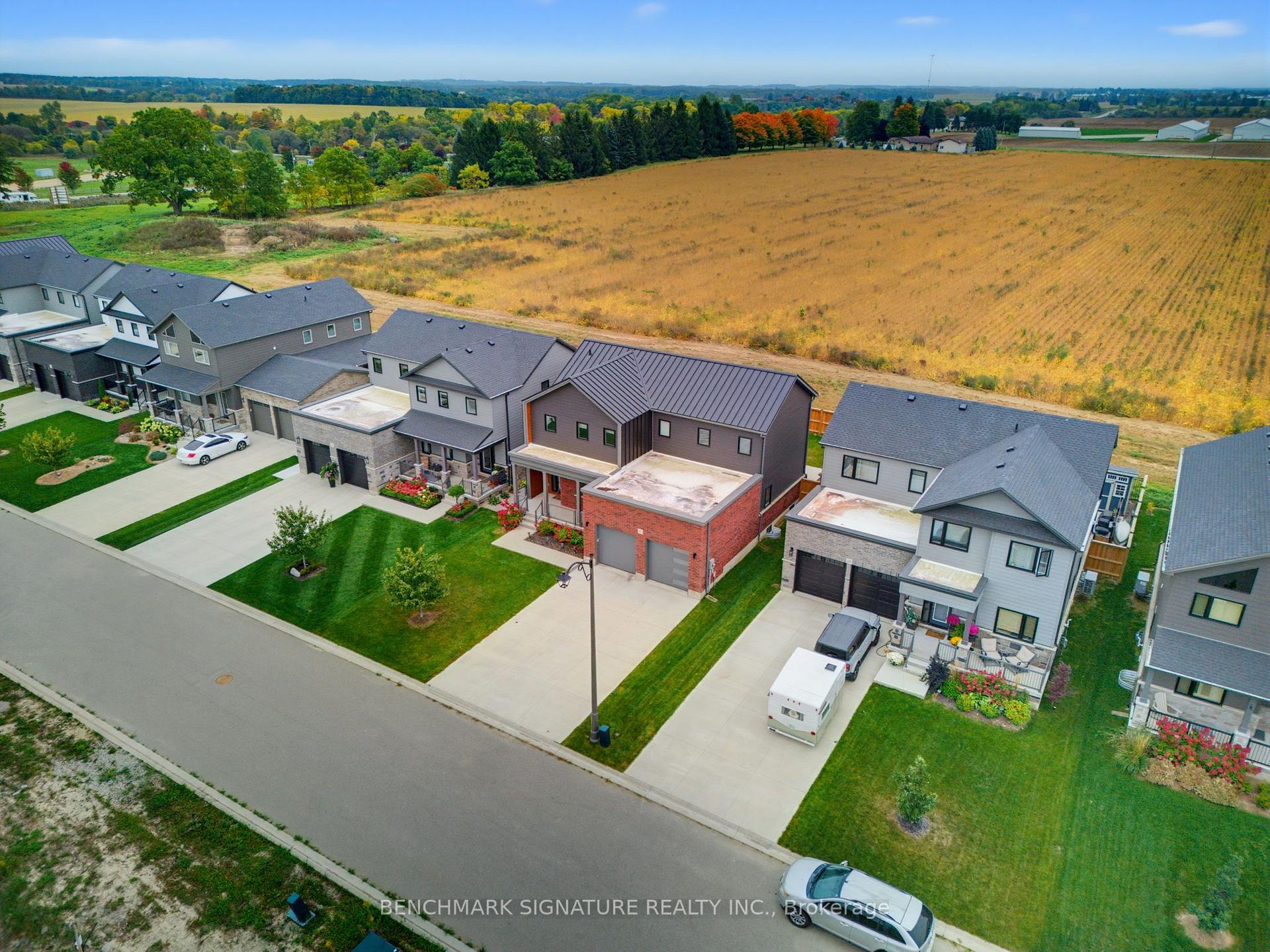 Photo 2 of 17 Totten Street, Zorra, Embro — HOMEH