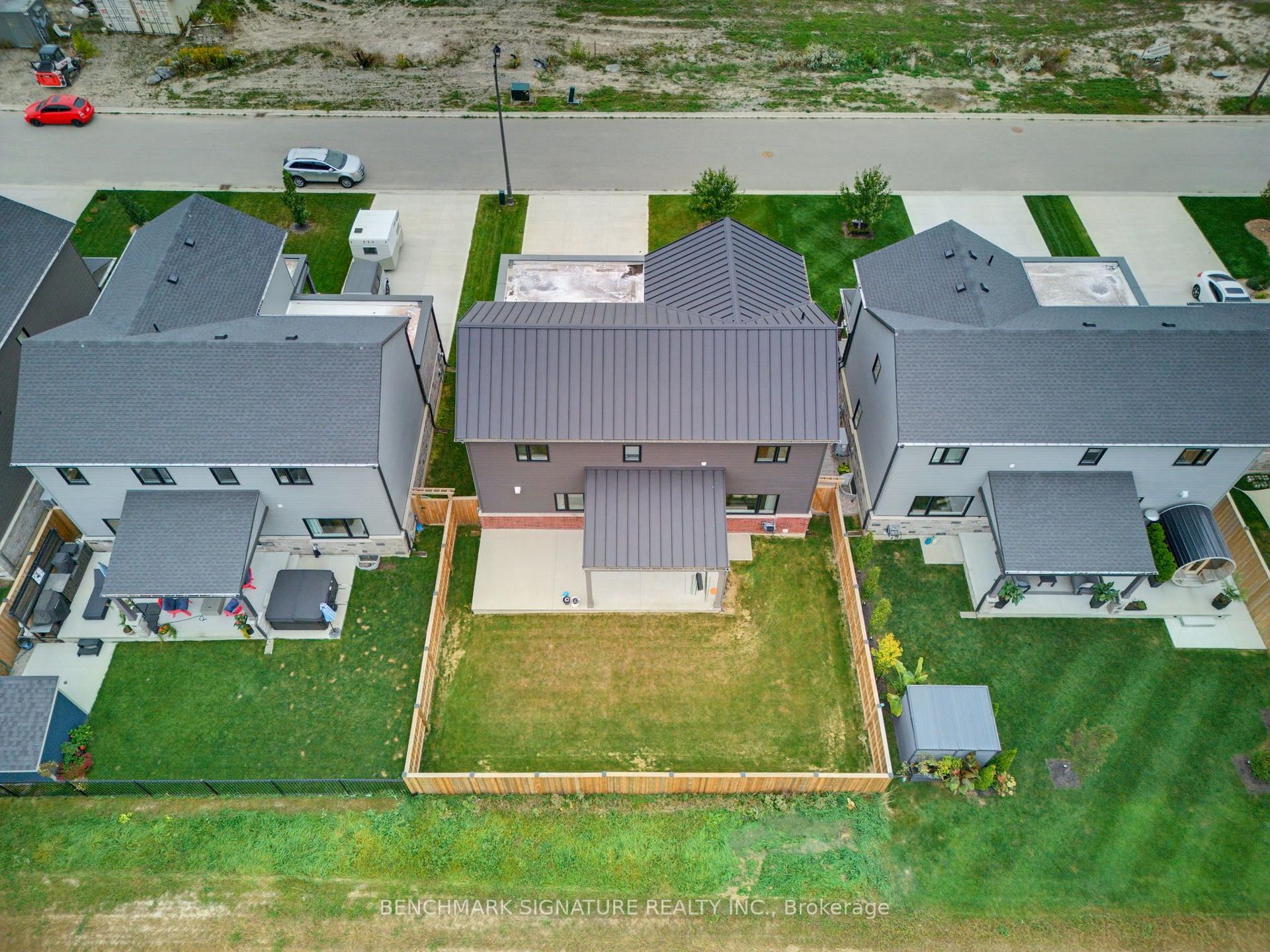 Photo 3 of 17 Totten Street, Zorra, Embro — HOMEH