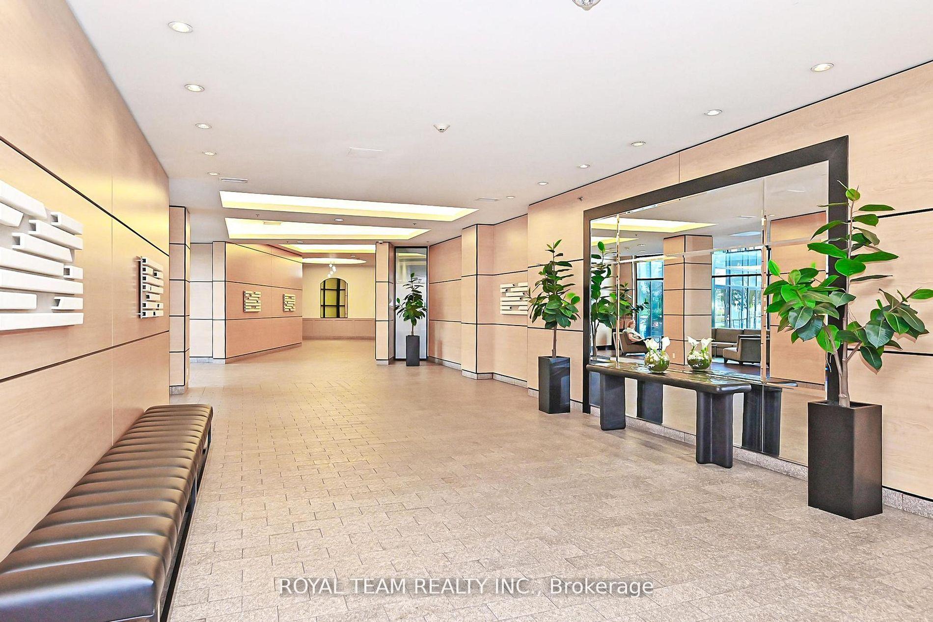 Photo 3 of Unit 3405, 2900 Highway 7, Vaughan, Concord — HOMEH