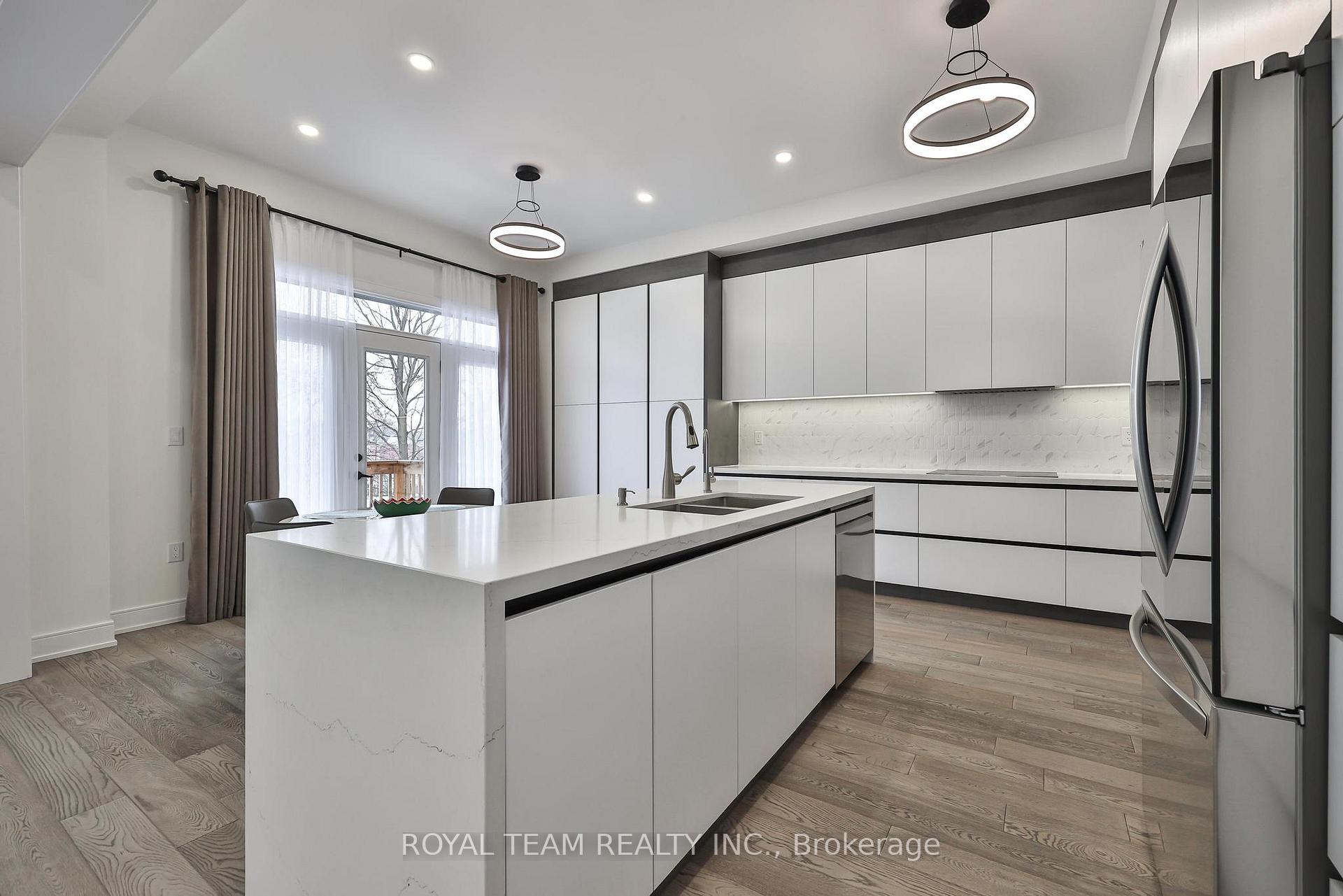 Photo 7 of 1361 Blackmore Street, Innisfil, Alcona — HOMEH