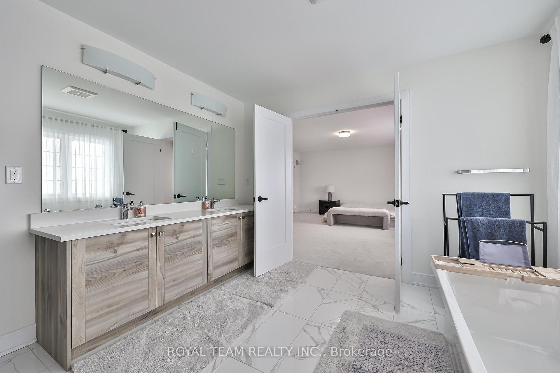 Photo 26 of 1361 Blackmore Street, Innisfil, Alcona — HOMEH
