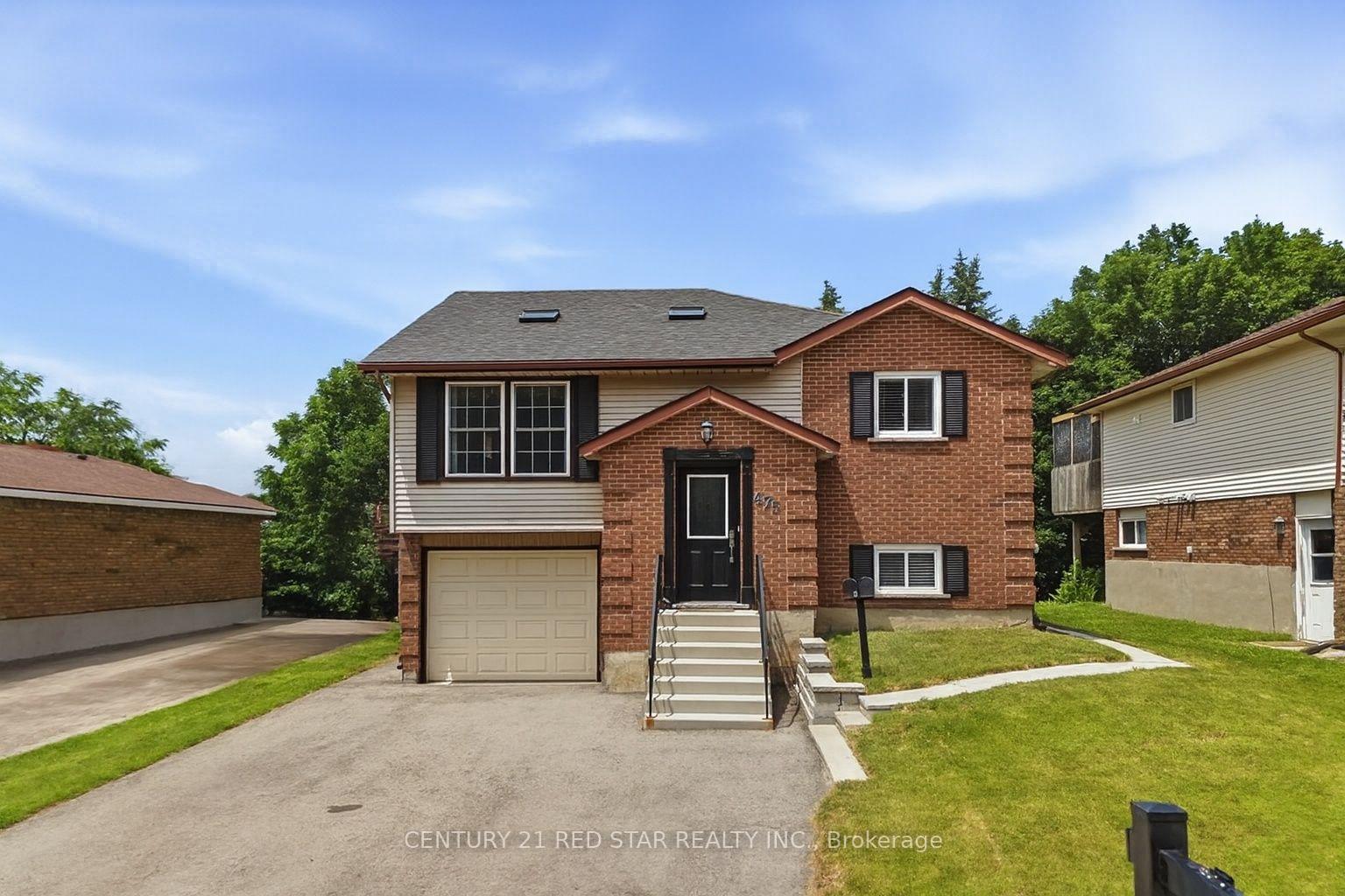 Photo of 475 Forfar Street E