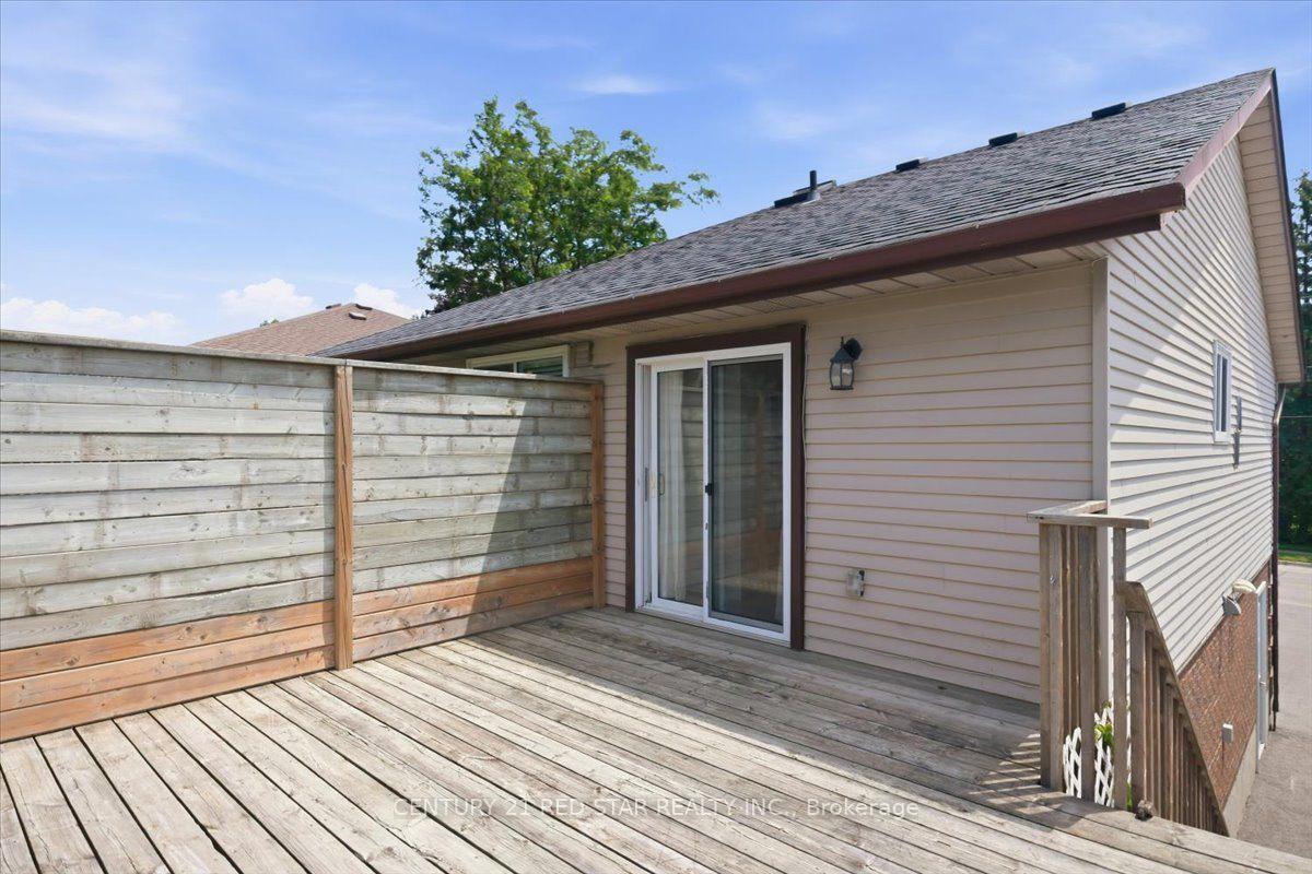 Photo 8 of 475 Forfar Street E, Centre Wellington, Fergus — HOMEH