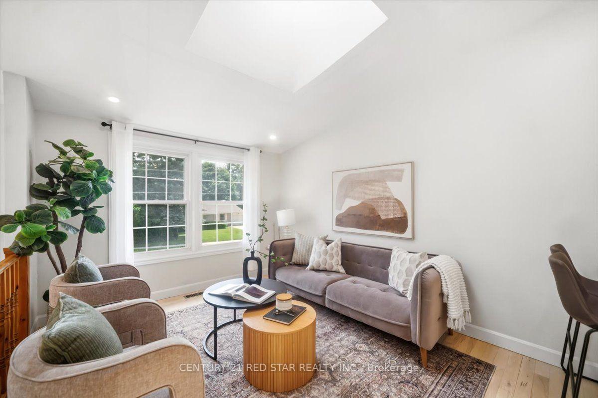 Photo 10 of 475 Forfar Street E, Centre Wellington, Fergus — HOMEH