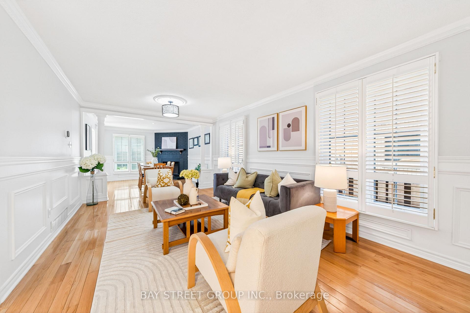 Photo 9 of 16 Chase Court, Markham, Milliken Mills East — HOMEH