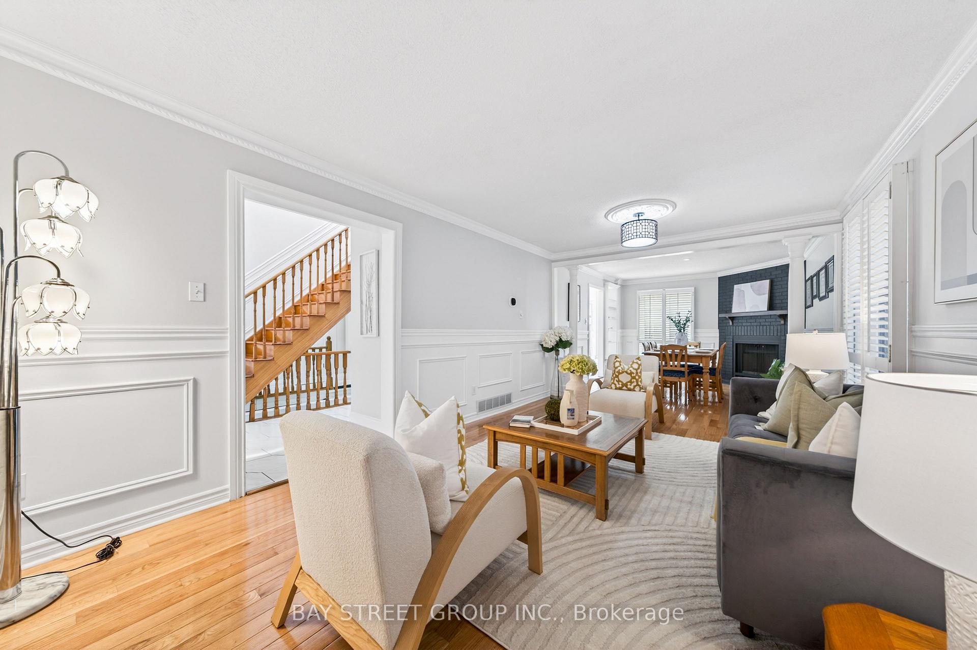 Photo 10 of 16 Chase Court, Markham, Milliken Mills East — HOMEH