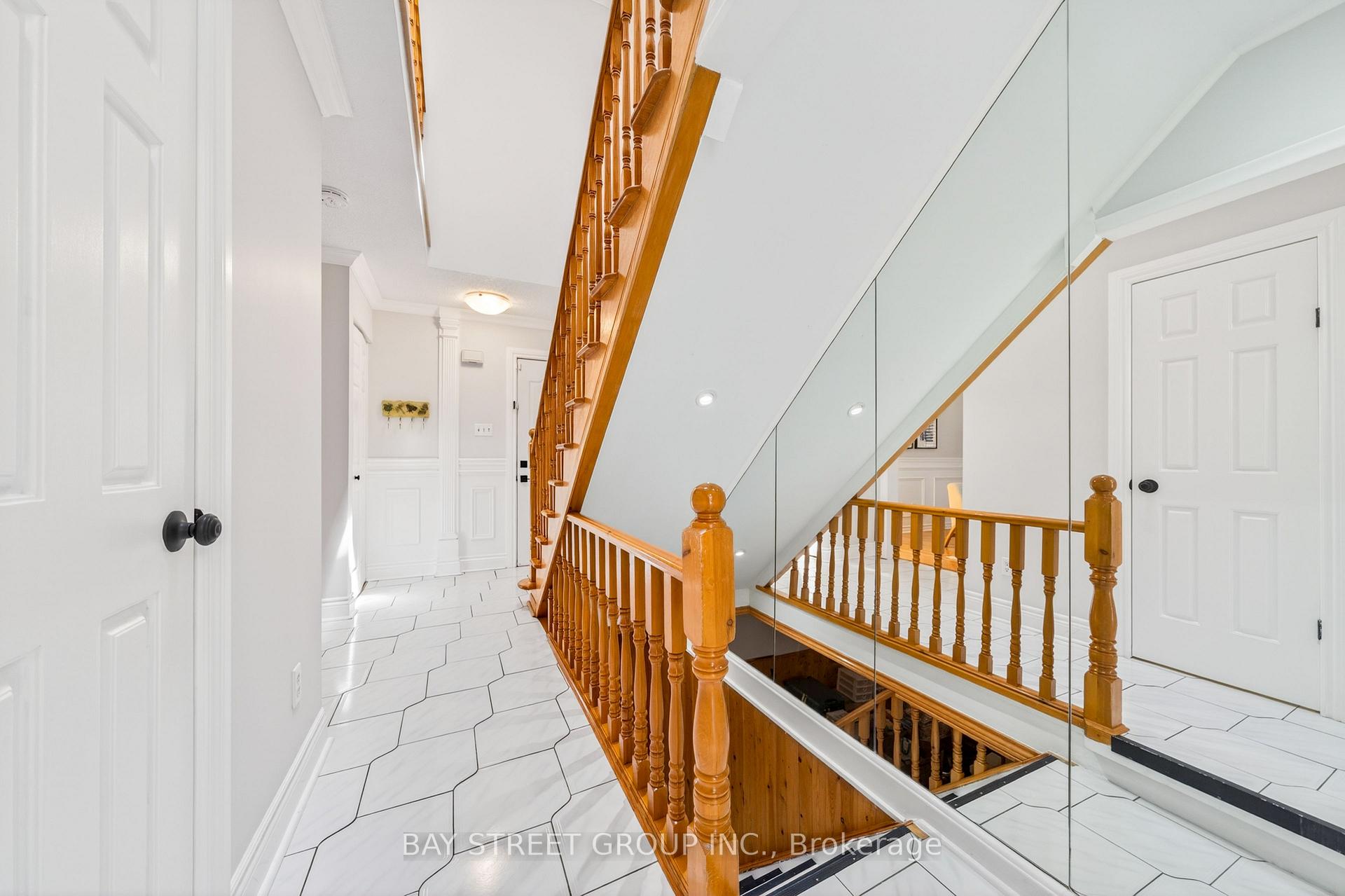 Photo 16 of 16 Chase Court, Markham, Milliken Mills East — HOMEH