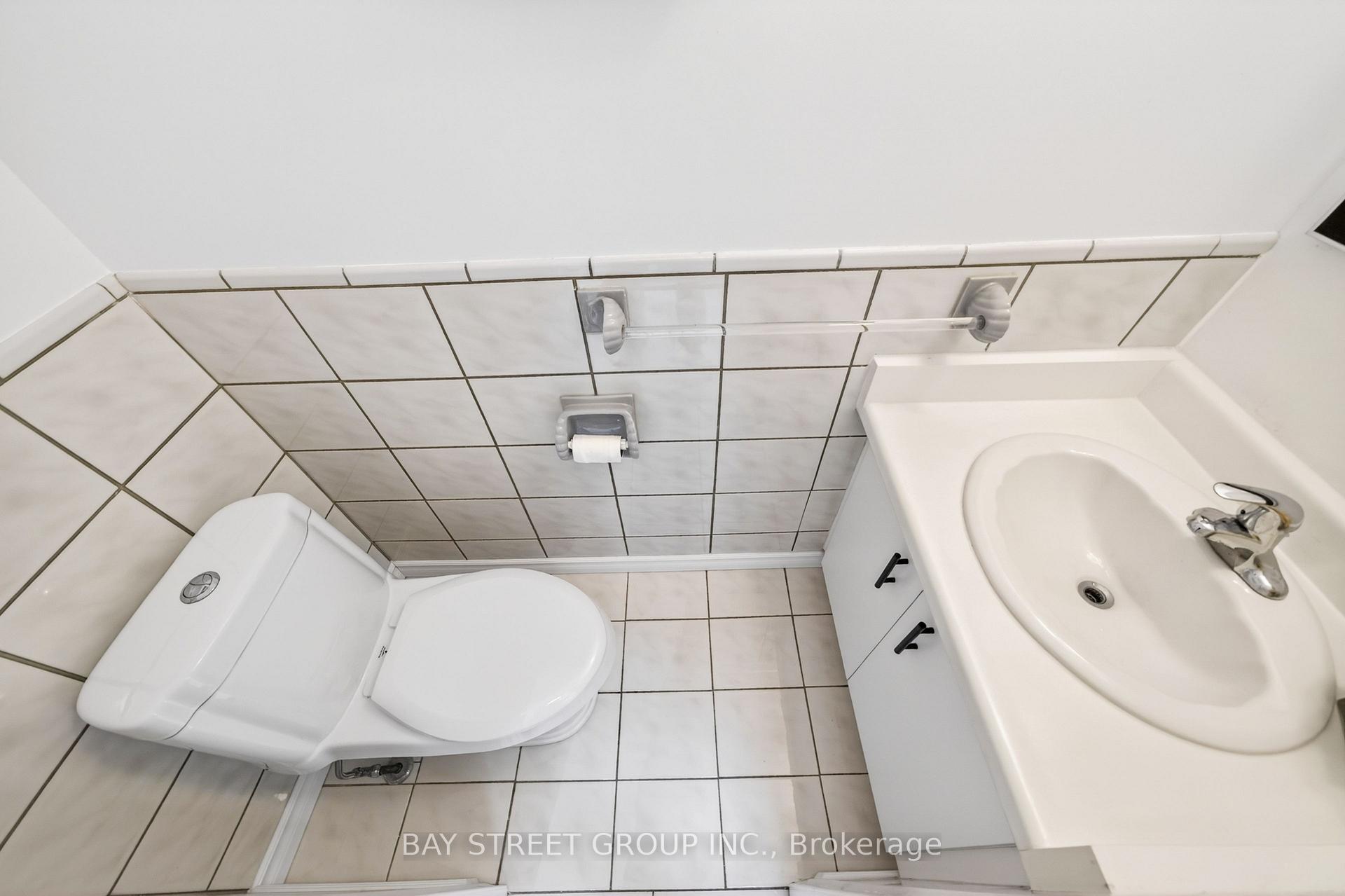 Photo 20 of 16 Chase Court, Markham, Milliken Mills East — HOMEH