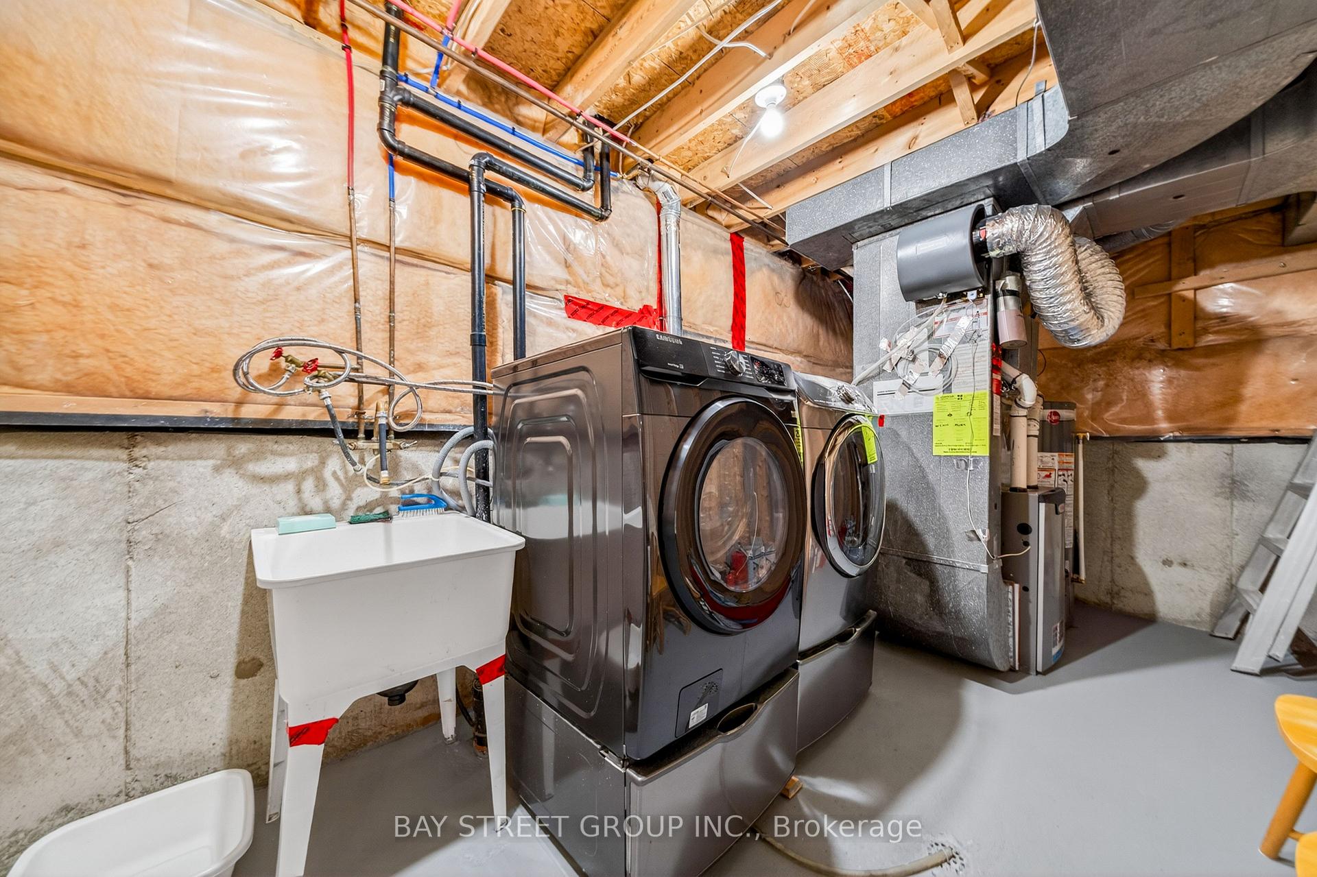 Photo 32 of 16 Chase Court, Markham, Milliken Mills East — HOMEH