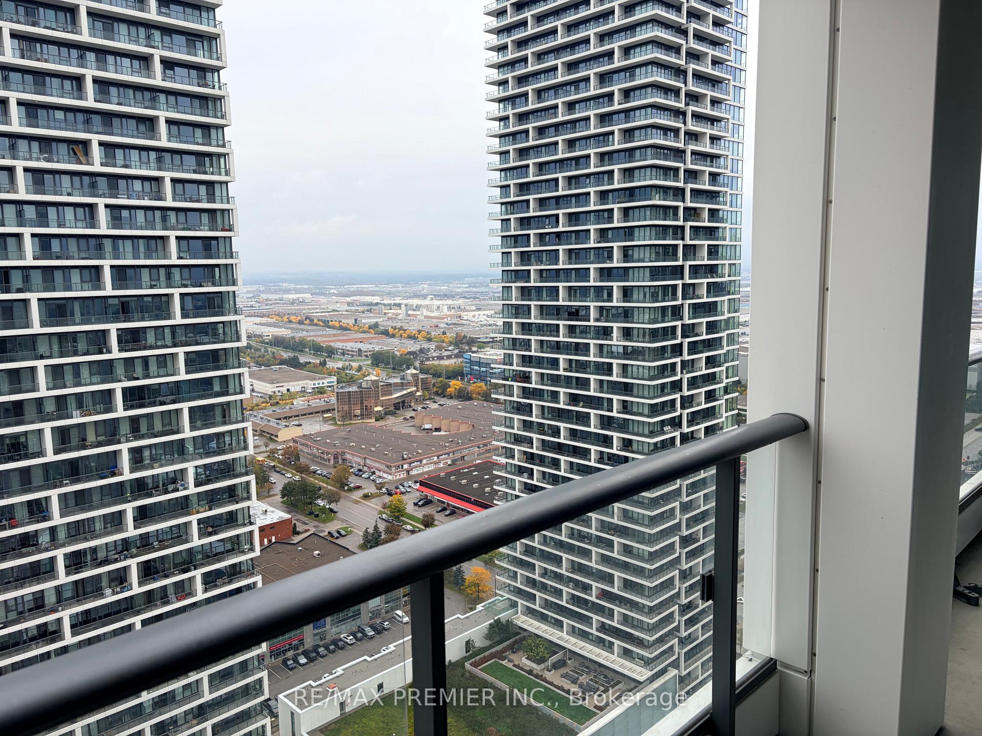 Photo 12 of Unit 3502, 5 Buttermill Avenue, Vaughan, Vaughan Corporate Centre — HOMEH