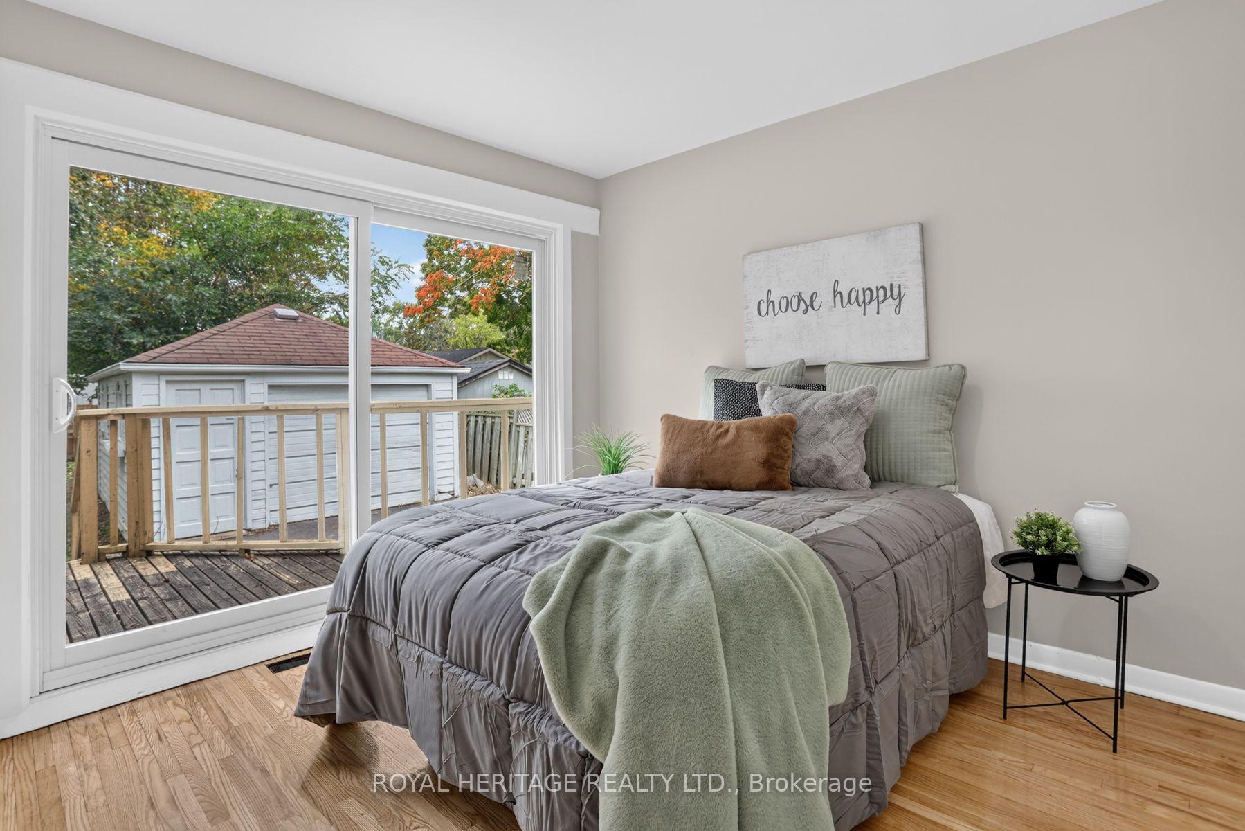 Photo 7 of 914 Donovan Crescent, Whitby, Williamsburg — HOMEH