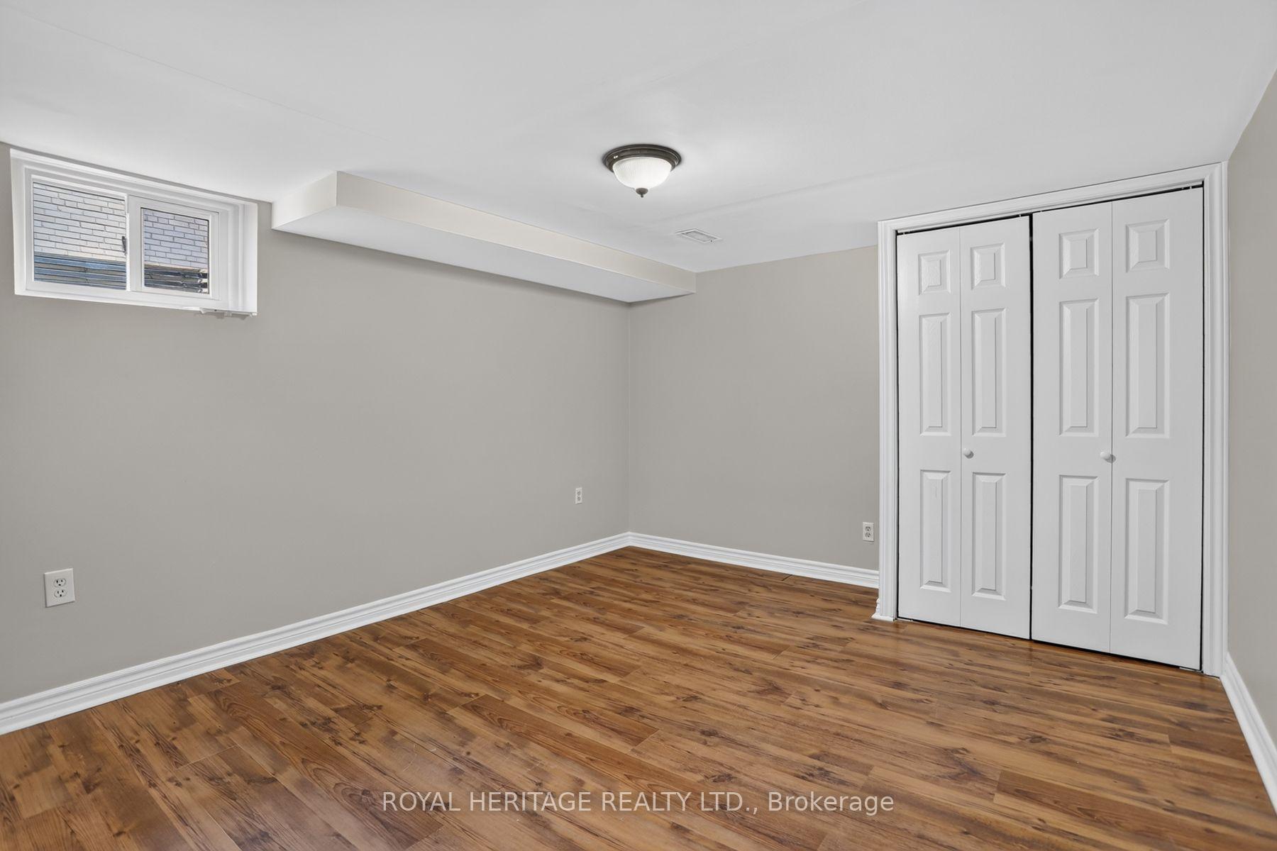 Photo 10 of 914 Donovan Crescent, Whitby, Williamsburg — HOMEH
