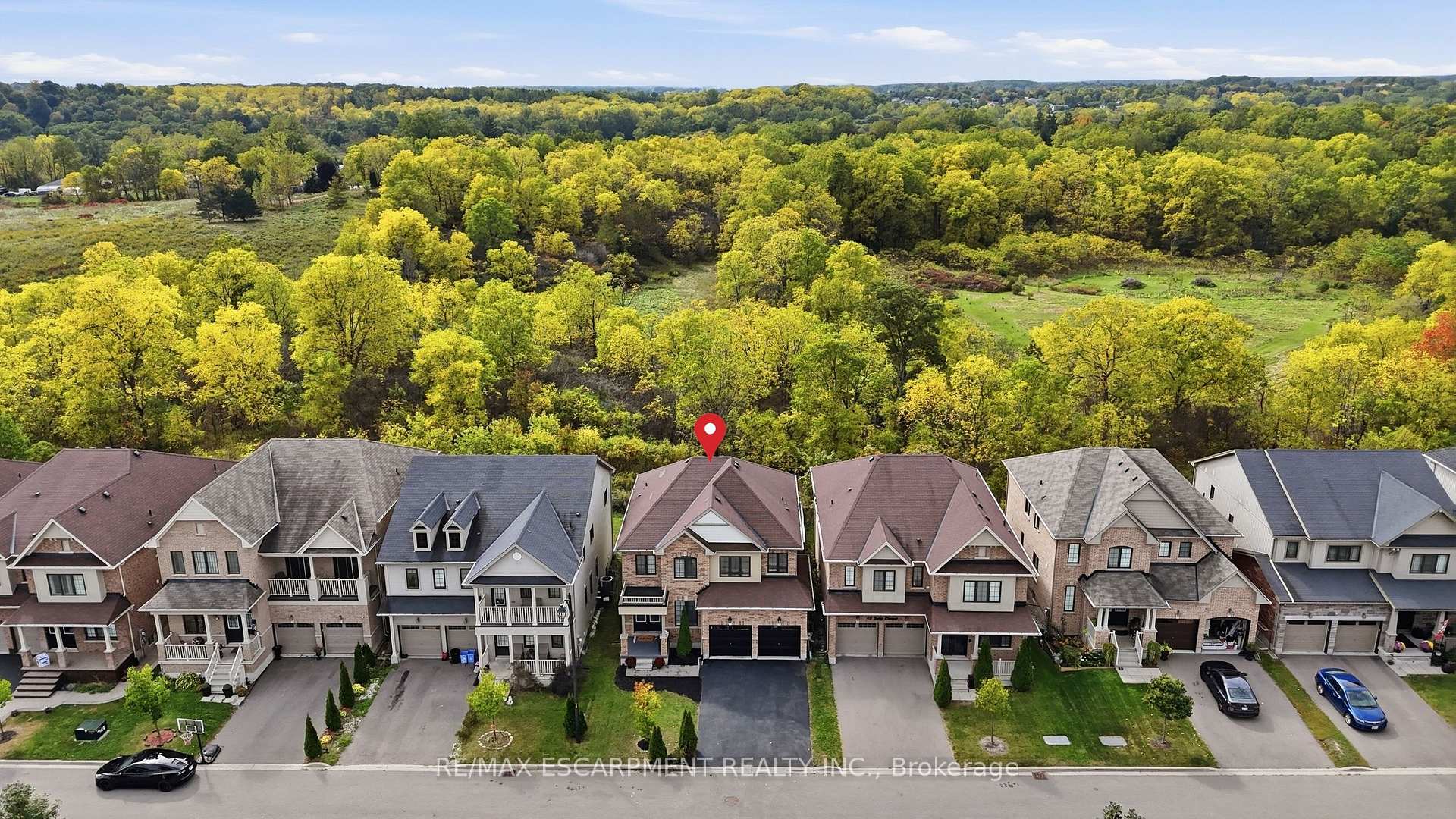Photo 3 of 47 Larry Crescent, Haldimand — HOMEH