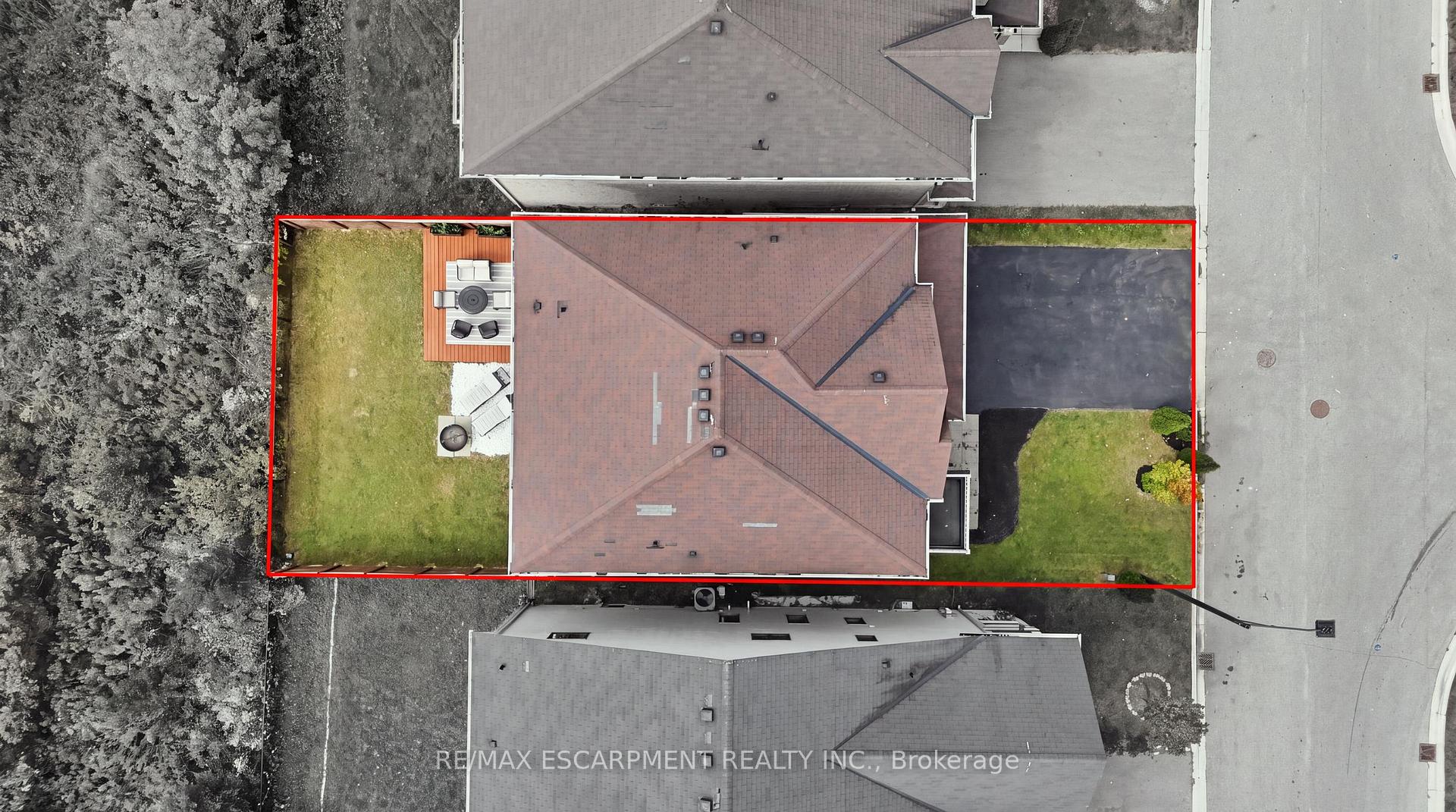 Photo 13 of 47 Larry Crescent, Haldimand — HOMEH