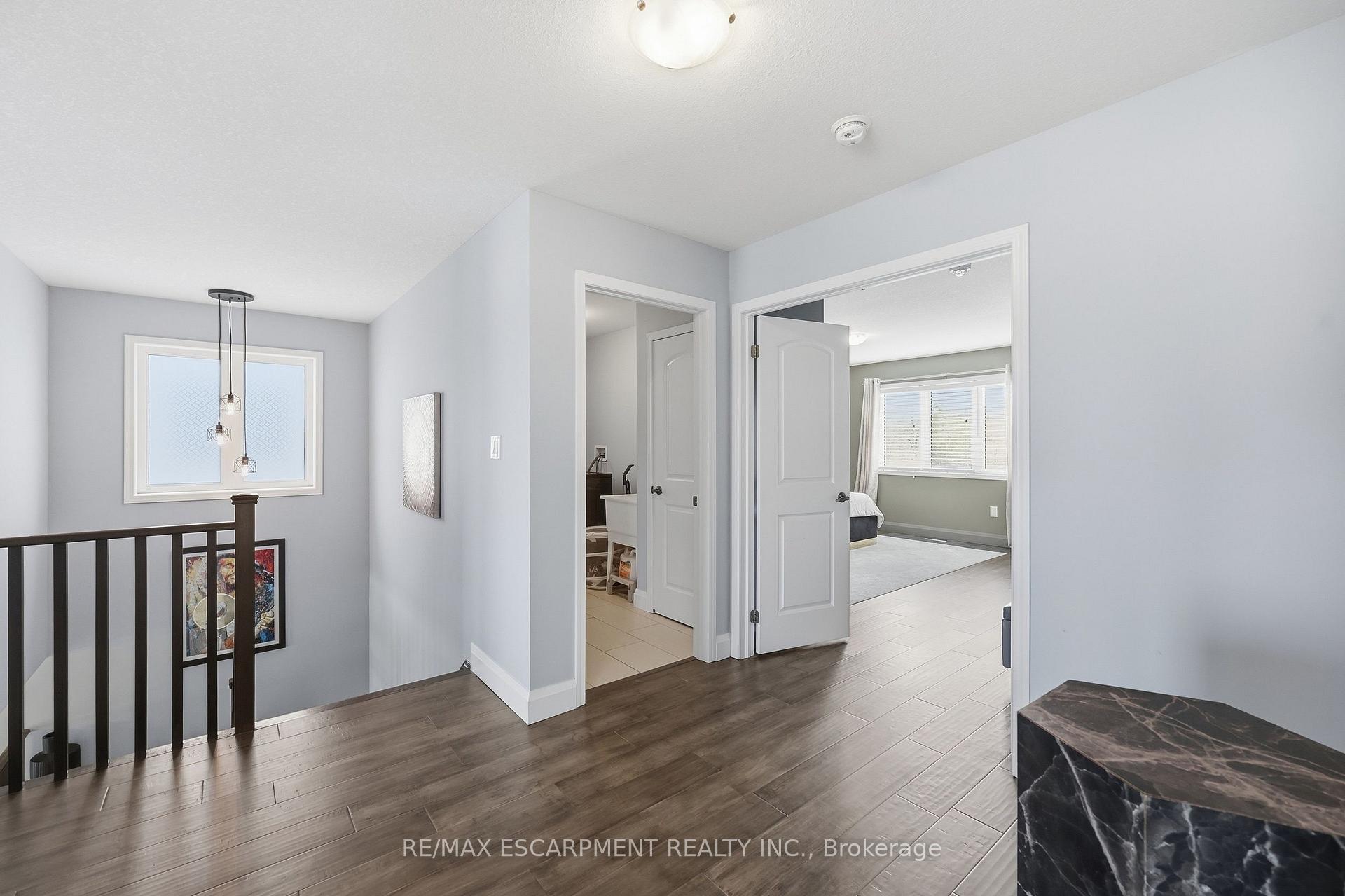 Photo 20 of 47 Larry Crescent, Haldimand — HOMEH