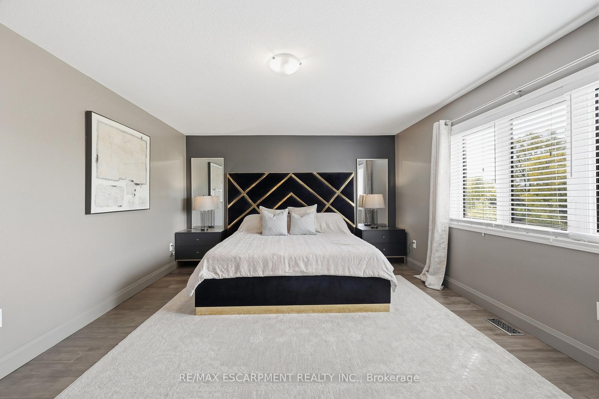 Photo 22 of 47 Larry Crescent, Haldimand — HOMEH