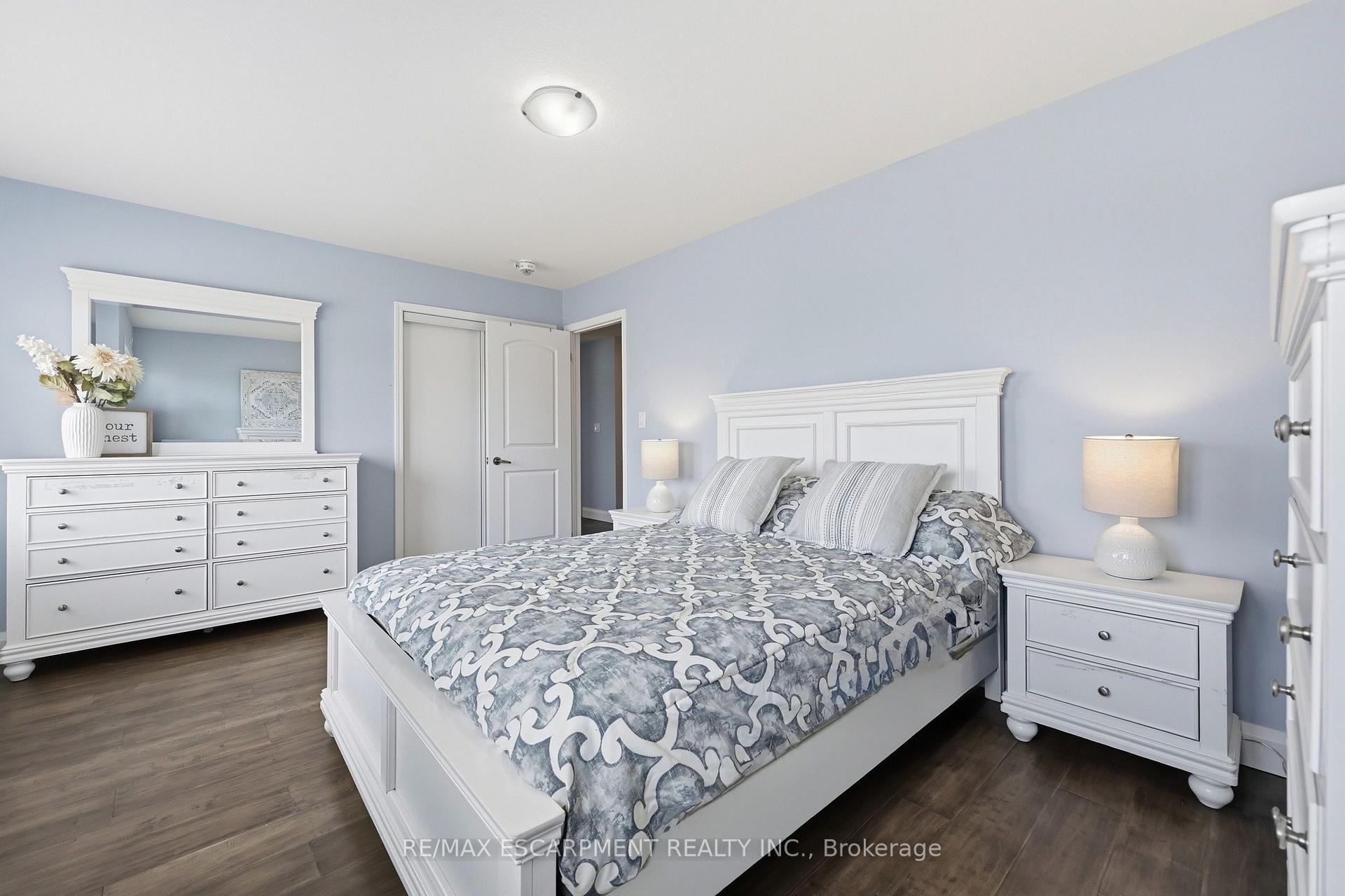 Photo 27 of 47 Larry Crescent, Haldimand — HOMEH