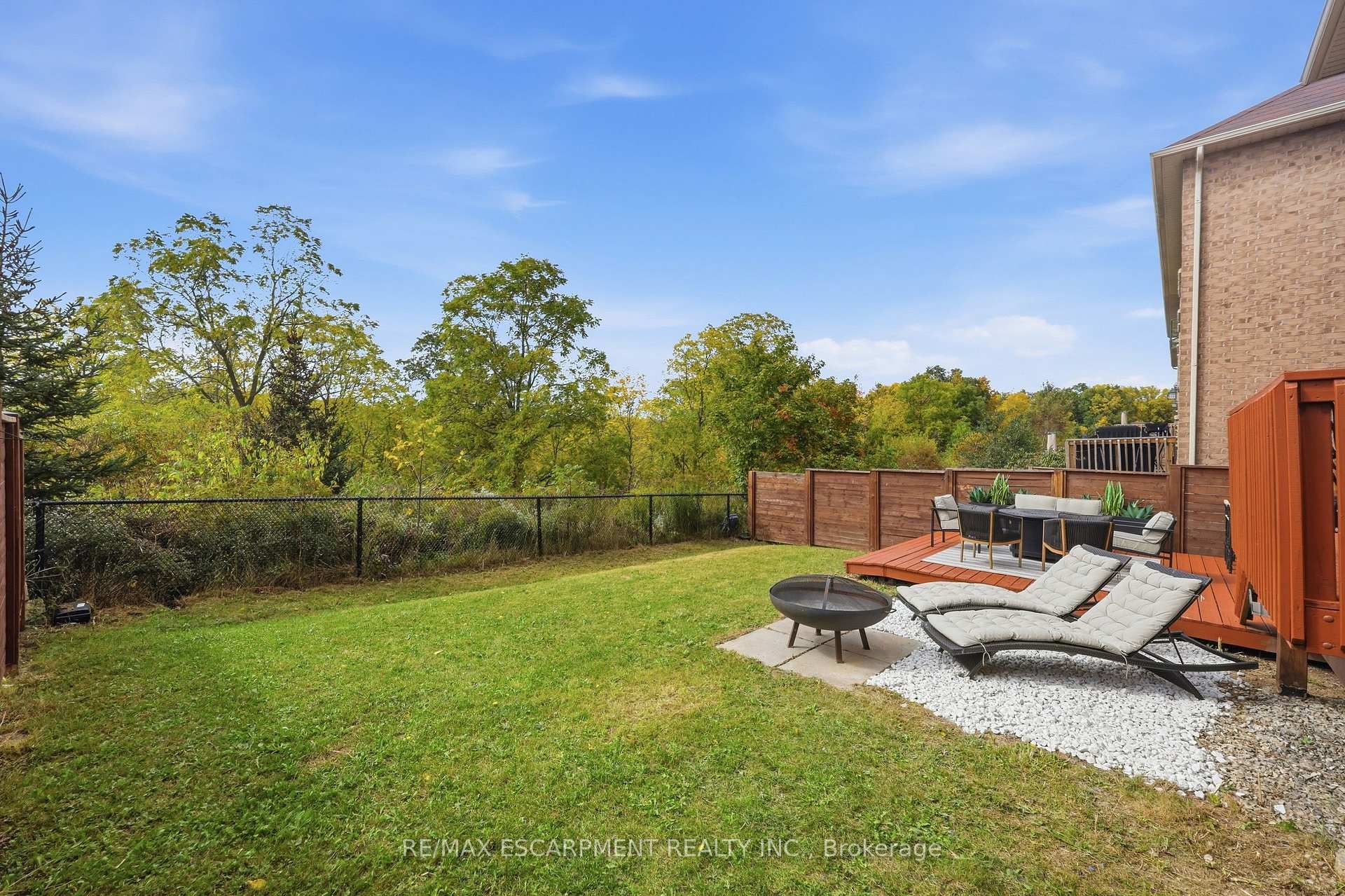 Photo 34 of 47 Larry Crescent, Haldimand — HOMEH