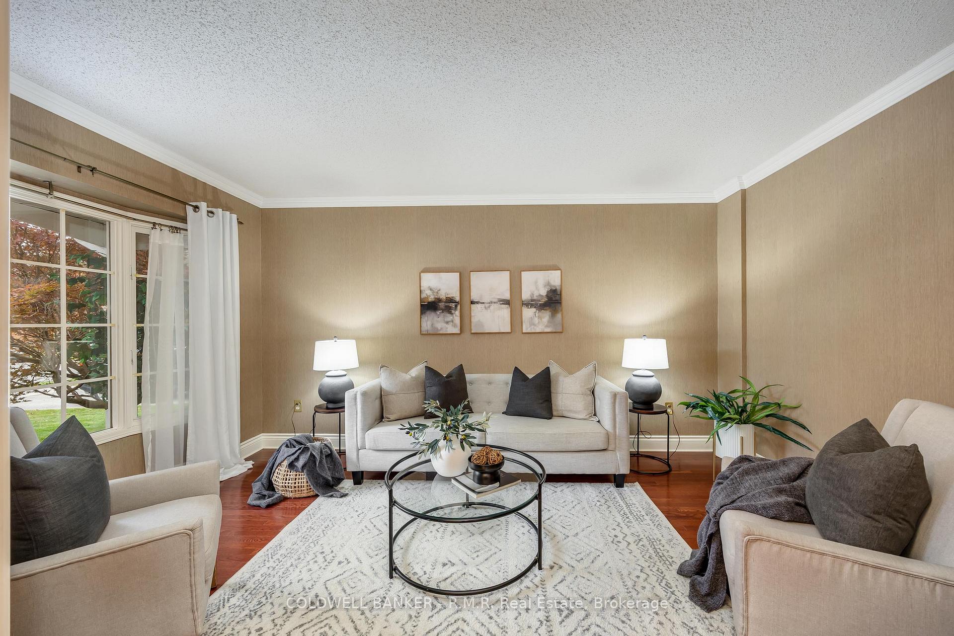 Photo 5 of 1090 Thimbleberry Circle, Oshawa, Eastdale — HOMEH